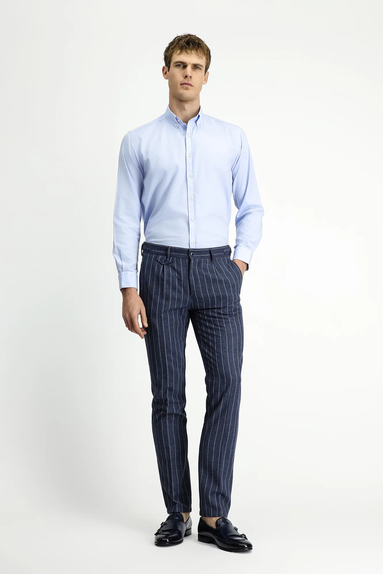 Orta Lacivert 7 Drop Slim Fit Dar Kesim Keten Karışımlı Çizgili Tokalı Klasik Kumaş Pantolon - Image 3