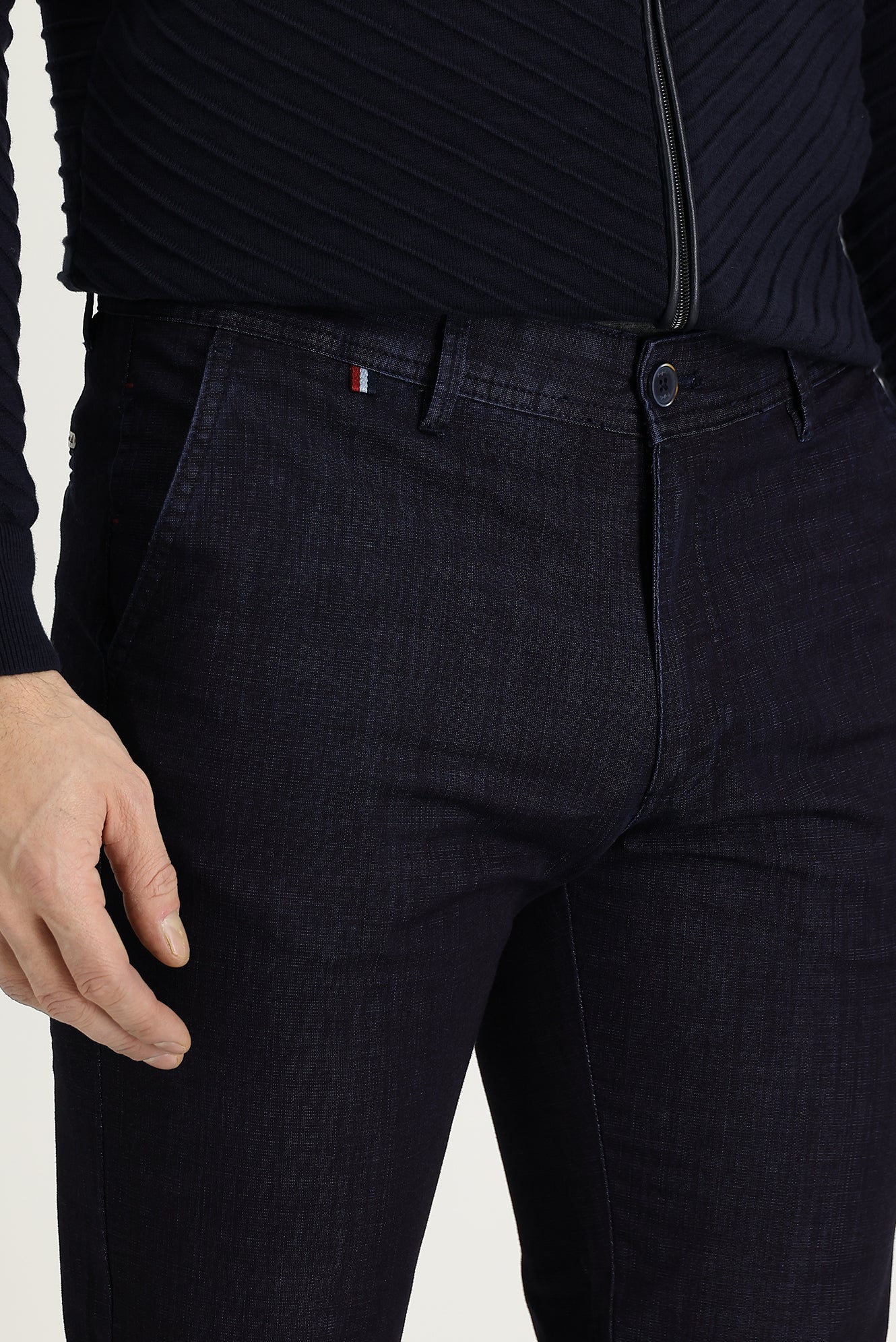 Orta Lacivert Slim Fit Dar Kesim Likralı Denim Look Pantolon - Image 2