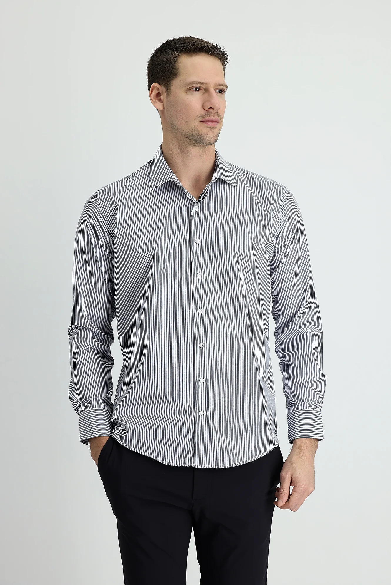 Orta Lacivert Uzun Kol Slim Fit Dar Kesim Çizgili Pamuklu Kolay Ütülenebilir Gömlek