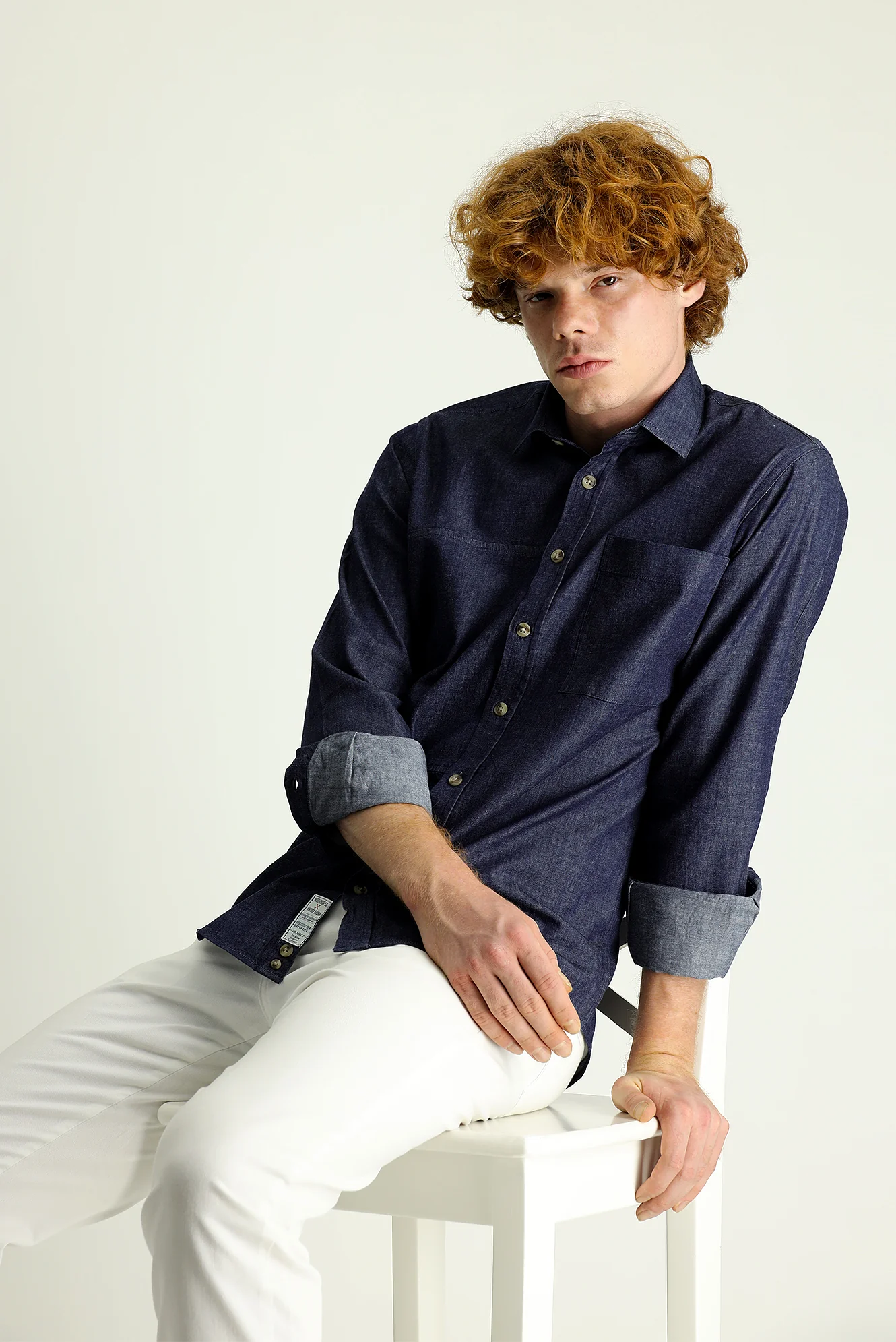 Orta Lacivert Uzun Kol Slim Fit Dar Kesim Denim Pamuk Gömlek