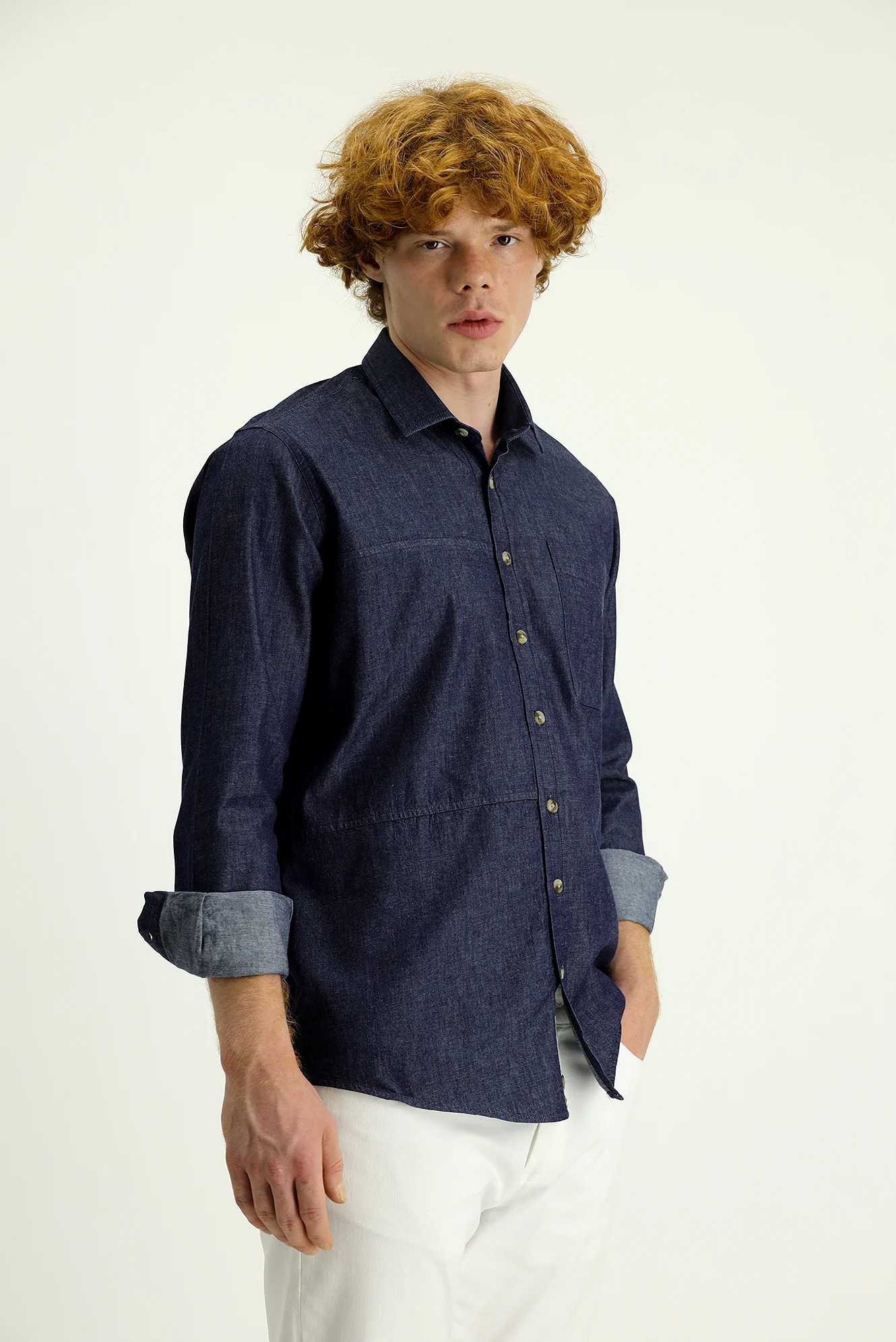 Orta Lacivert Uzun Kol Slim Fit Dar Kesim Denim Pamuk Gömlek - Image 2