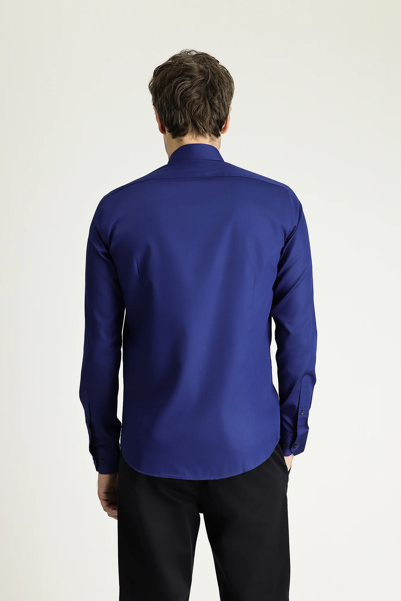 Orta Lacivert Uzun Kol Slim Fit Dar Kesim Klasik Non Iron Saten Pamuklu Gömlek - Image 3