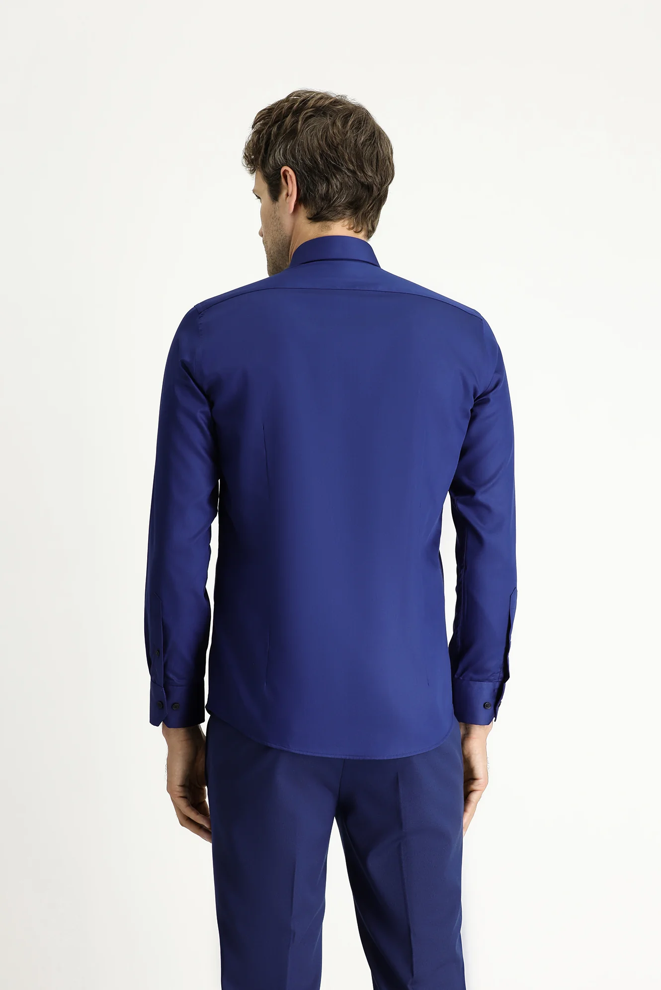 Orta Lacivert Uzun Kol Slim Fit Dar Kesim Klasik Non Iron Saten Pamuklu Gömlek - Image 4