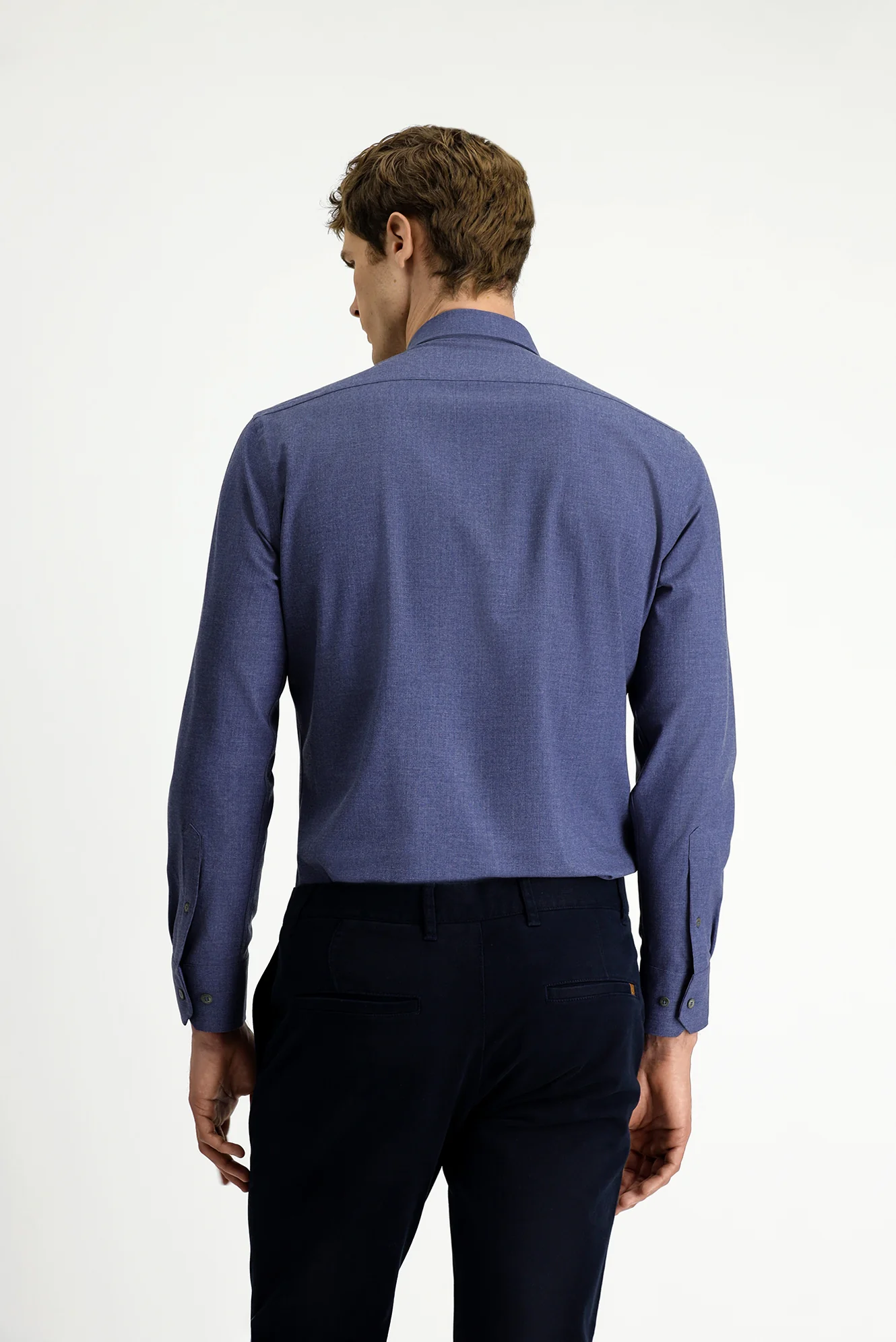Orta Lacivert Uzun Kol Slim Fit Dar Kesim Pamuklu Gömlek - Image 5