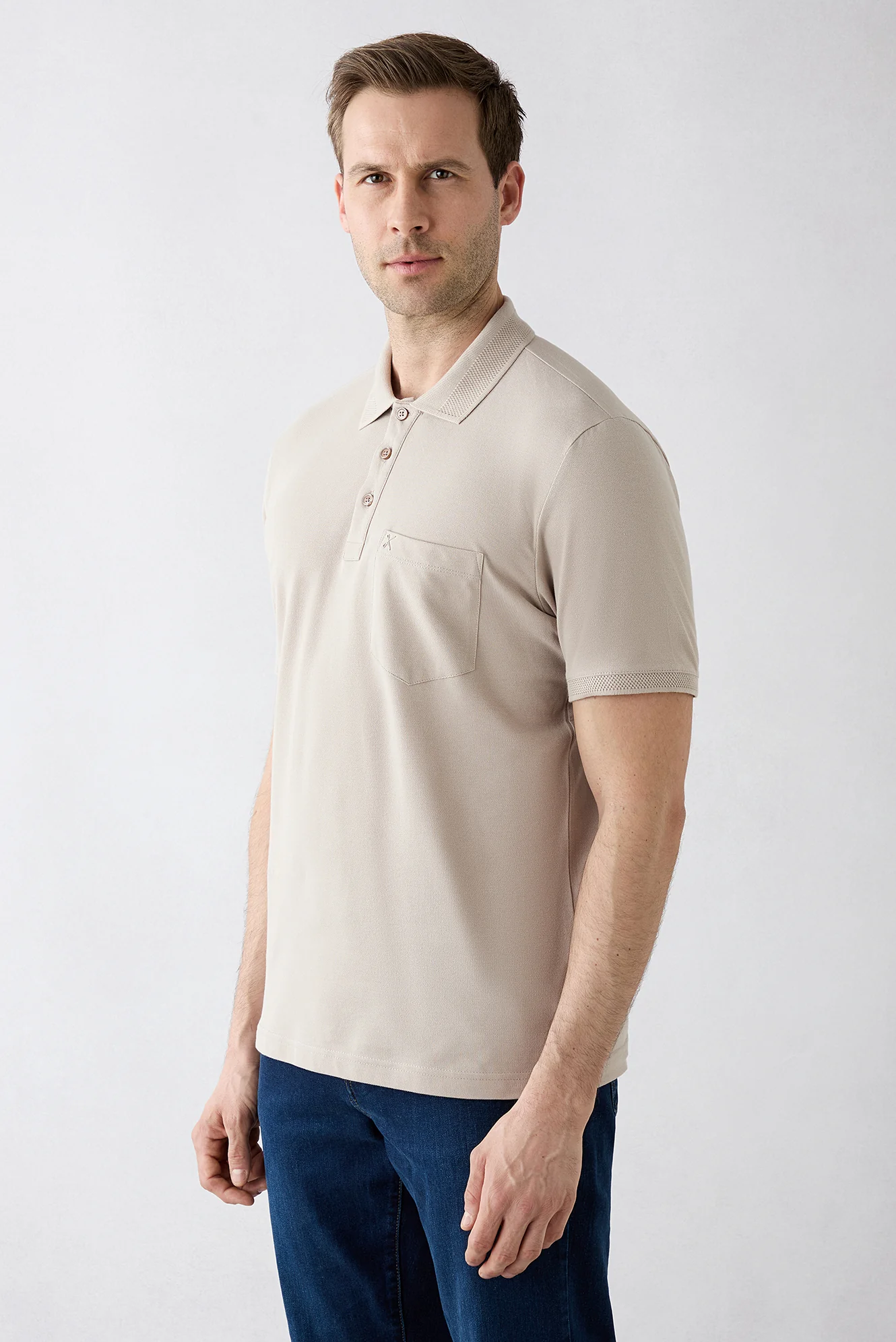 Orta Vizon Kıvrılmaz Polo Yaka Regular Fit Cepli Ribana Detaylı Pamuk Tişört - Image 3