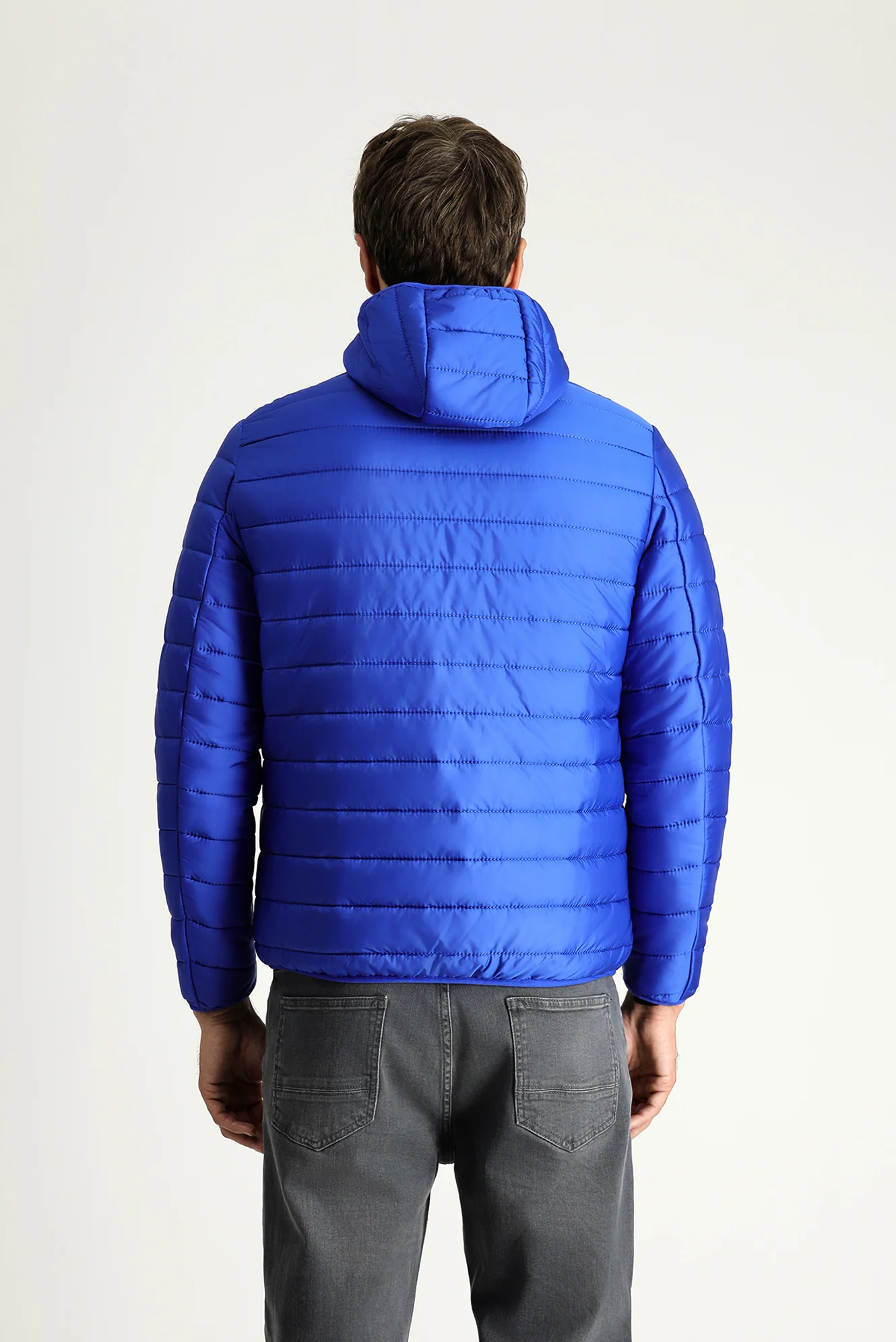 Saks Mavi Kapüşonlu Kapitone Spor Mont - Image 5