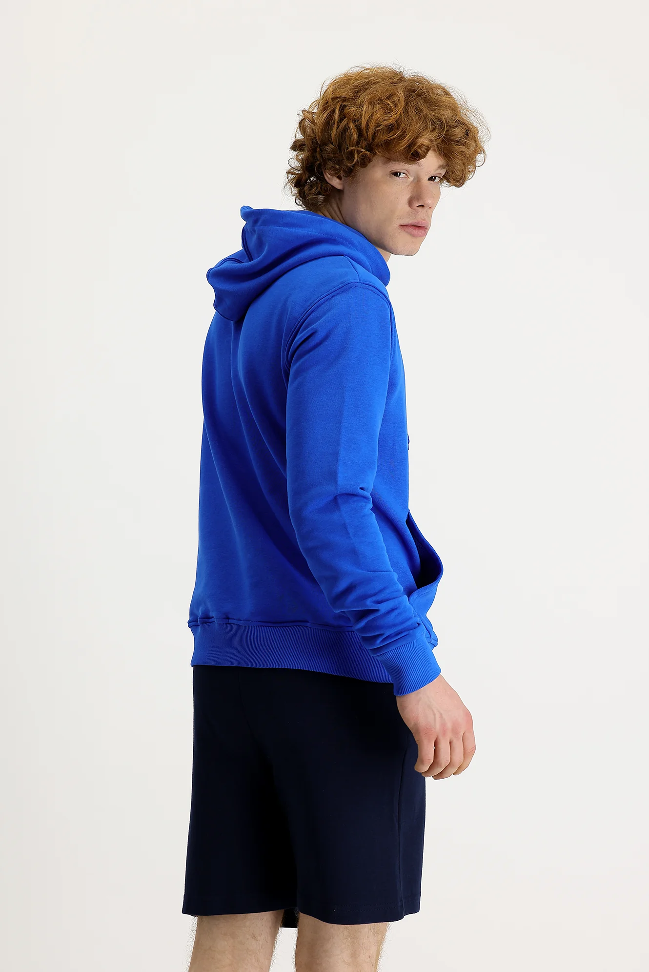 Saks Mavi Kapüşonlu Nakışlı Pamuklu Sweatshirt - Image 3