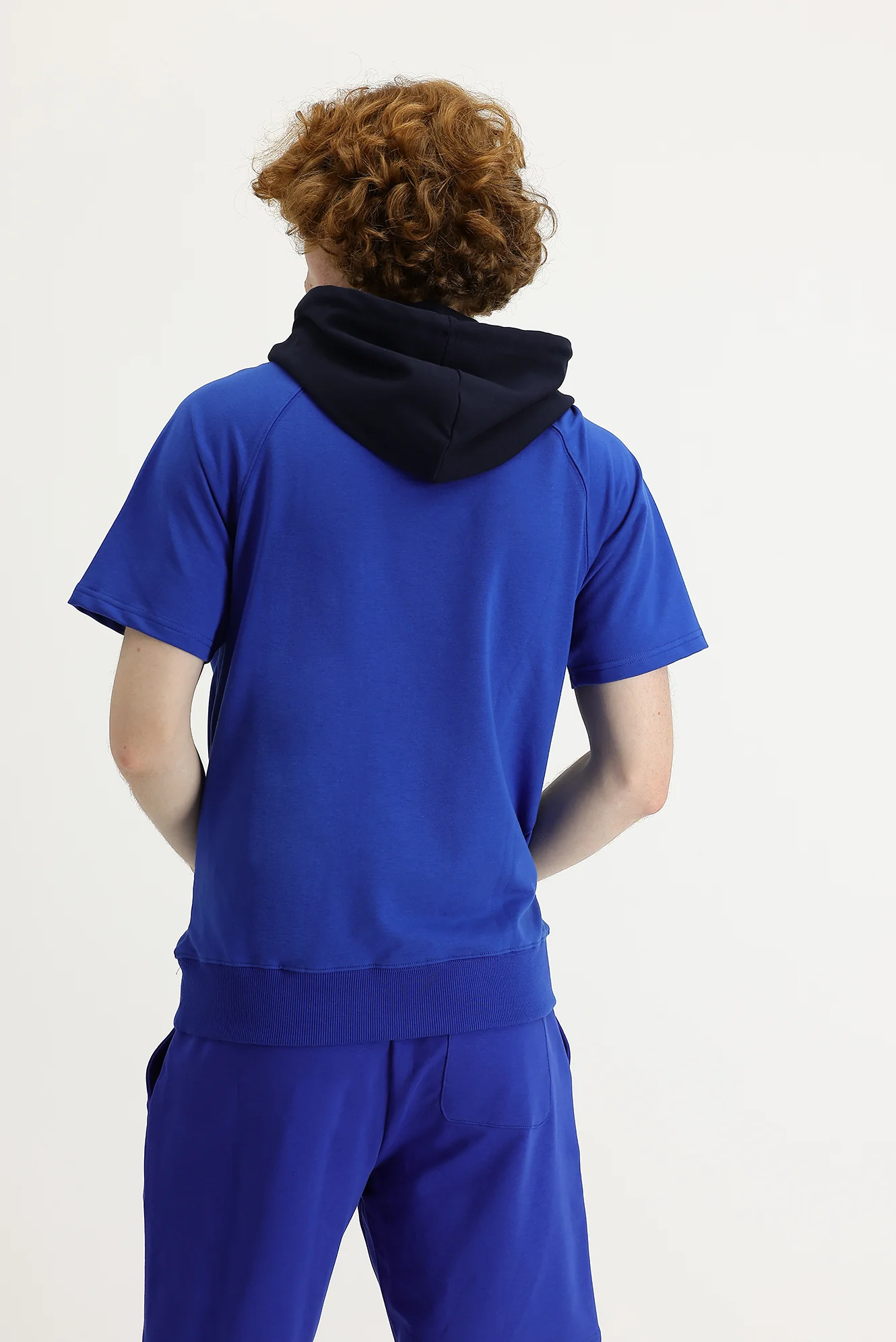 Saks Mavi Kapüşonlu Yarım Kol Baskılı Pamuklu Sweatshirt - Image 4