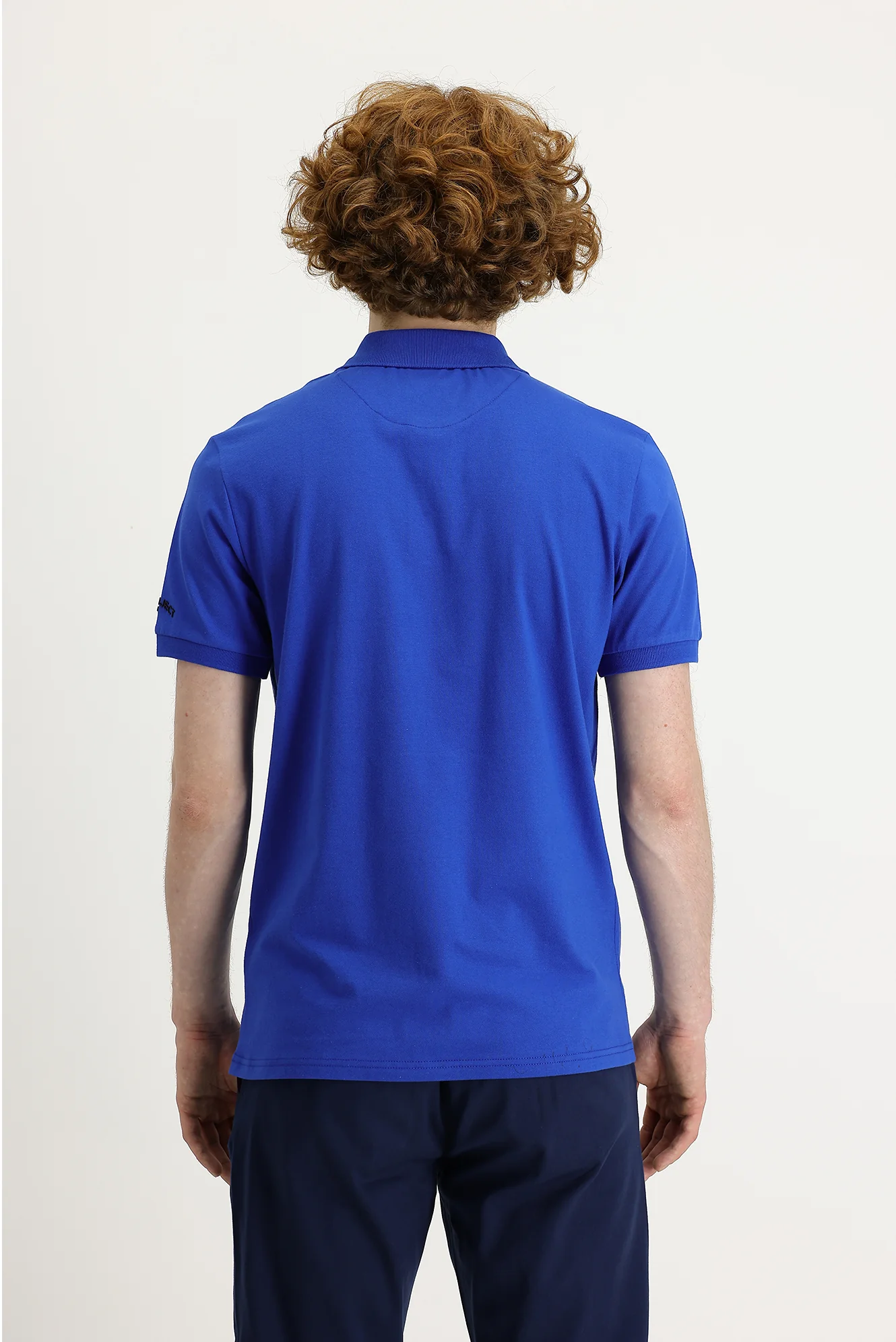 Saks Mavi Polo Yaka Slim Fit Dar Kesim Baskılı Tişört - Image 3