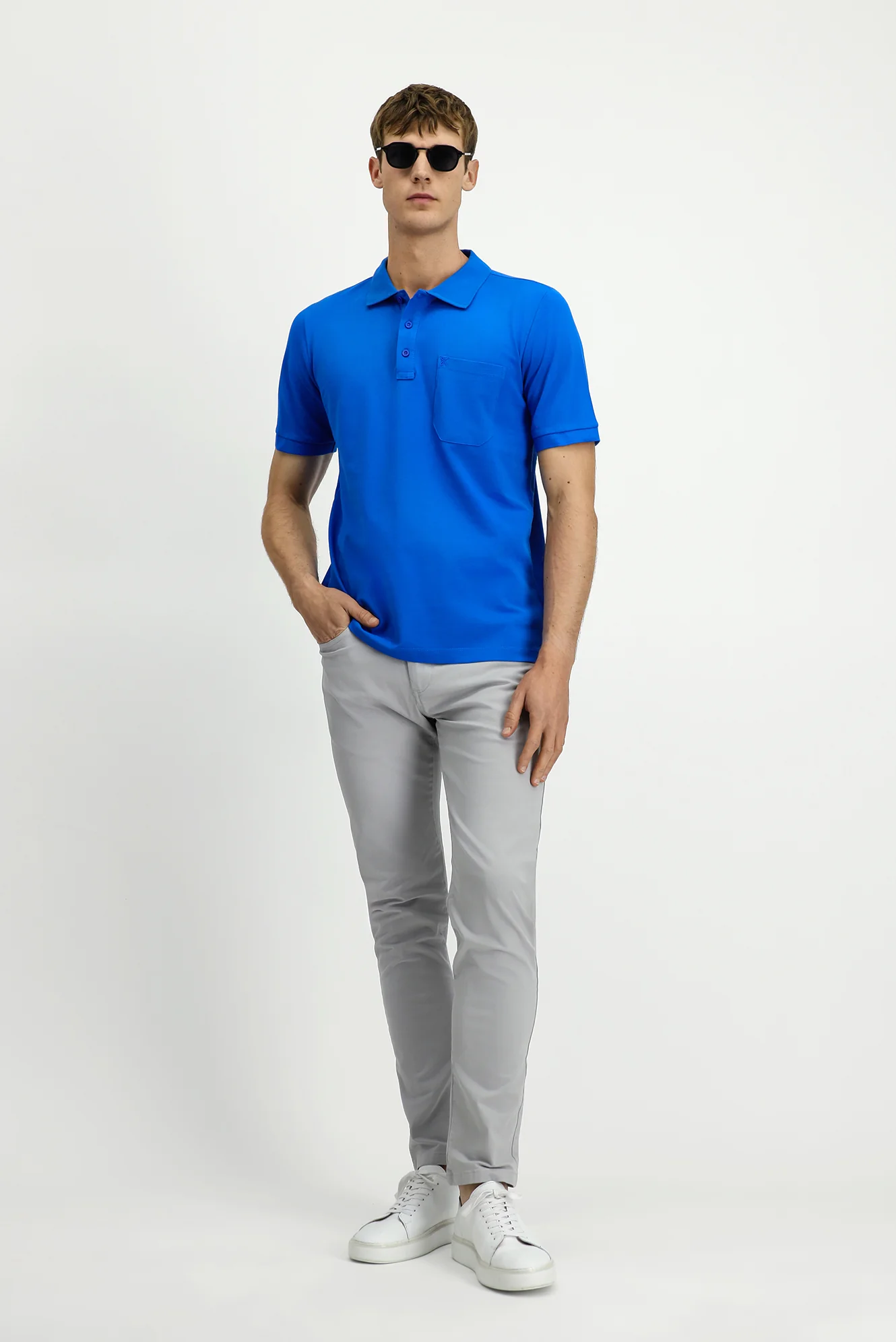 Saks Mavi Regular Fit Pamuk Nakışlı Cepli Kıvrılmaz Polo Yaka Tişört - Image 2
