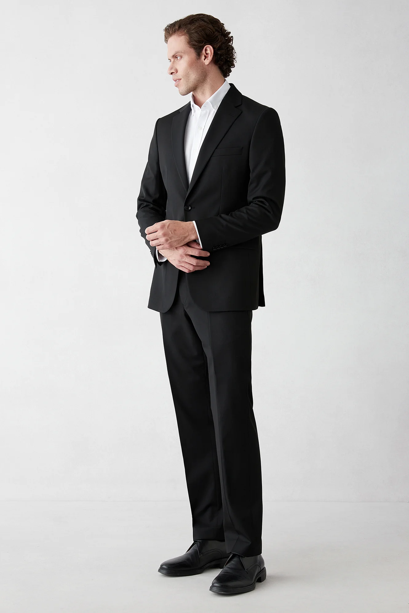 Siyah 6 Drop Regular Fit Standart Kesim Mono Yaka Likralı Düz Takım Elbise - Image 9