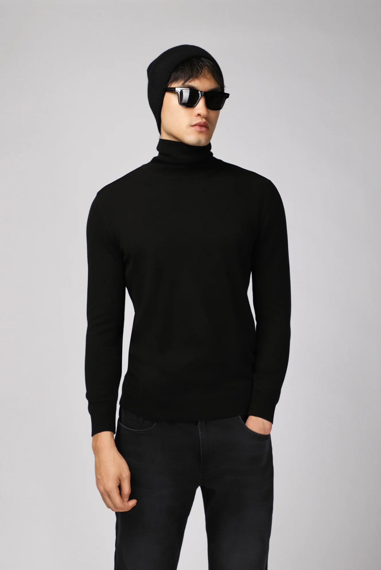 Siyah Balıkçı Yaka Regular Fit Pamuklu Triko Kazak - Image 3