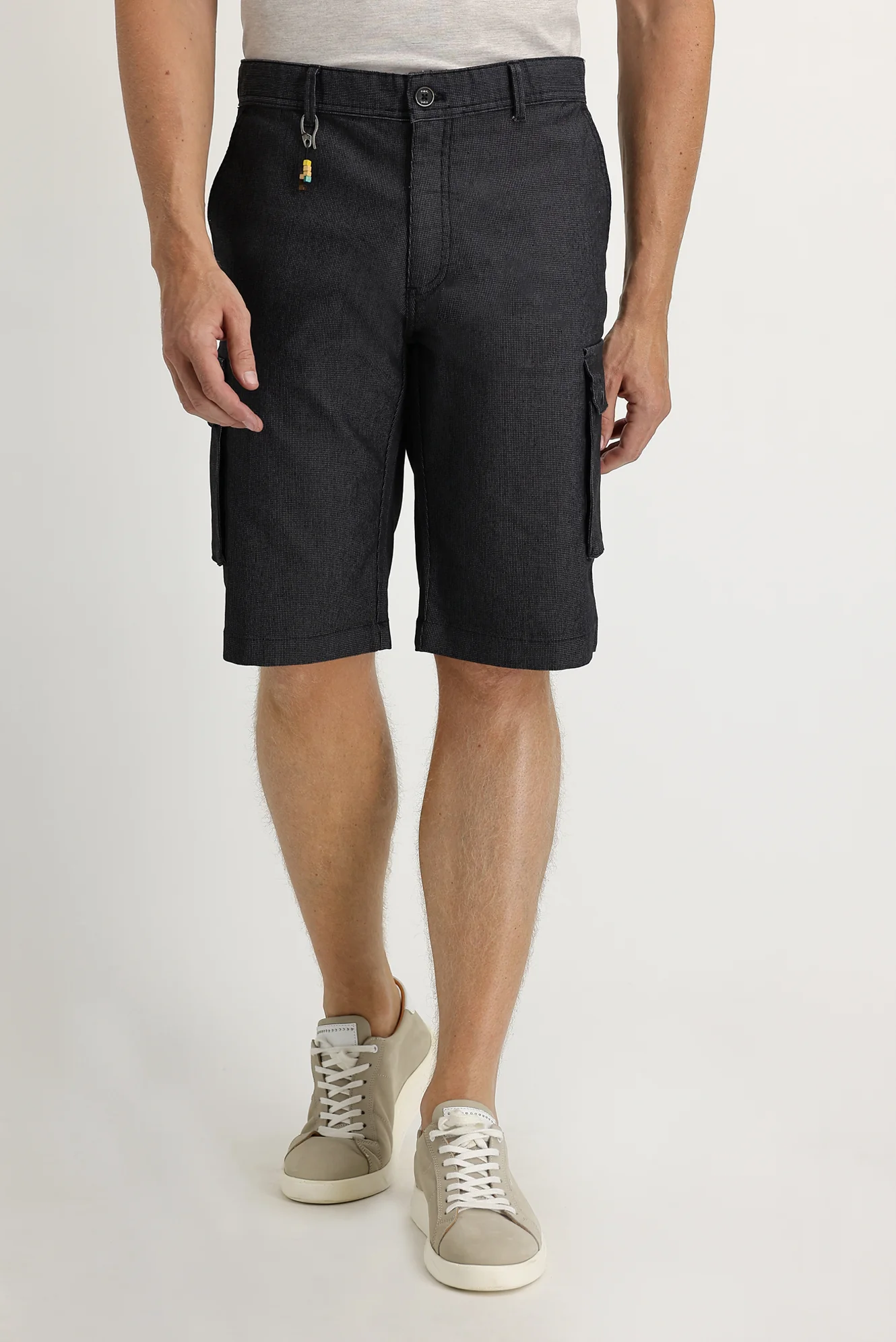 Siyah Relaxed Fit Rahat Kesim Bermuda Şort - Image 2