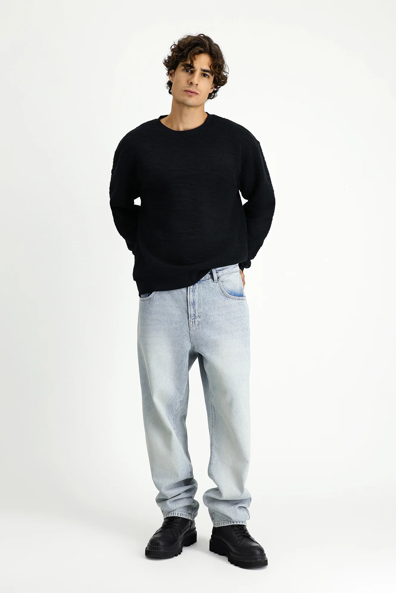 Siyah Bisiklet Yaka Loose Fit Desenli Pamuklu Sweatshirt - Image 2