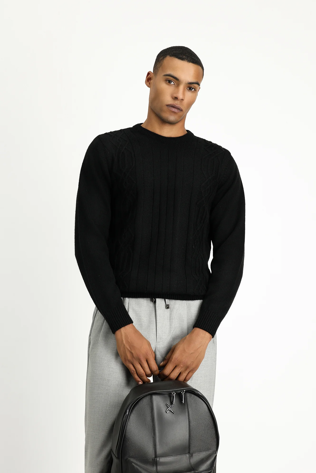 Siyah Bisiklet Yaka Regular Fit Desenli Triko Kazak - Image 2