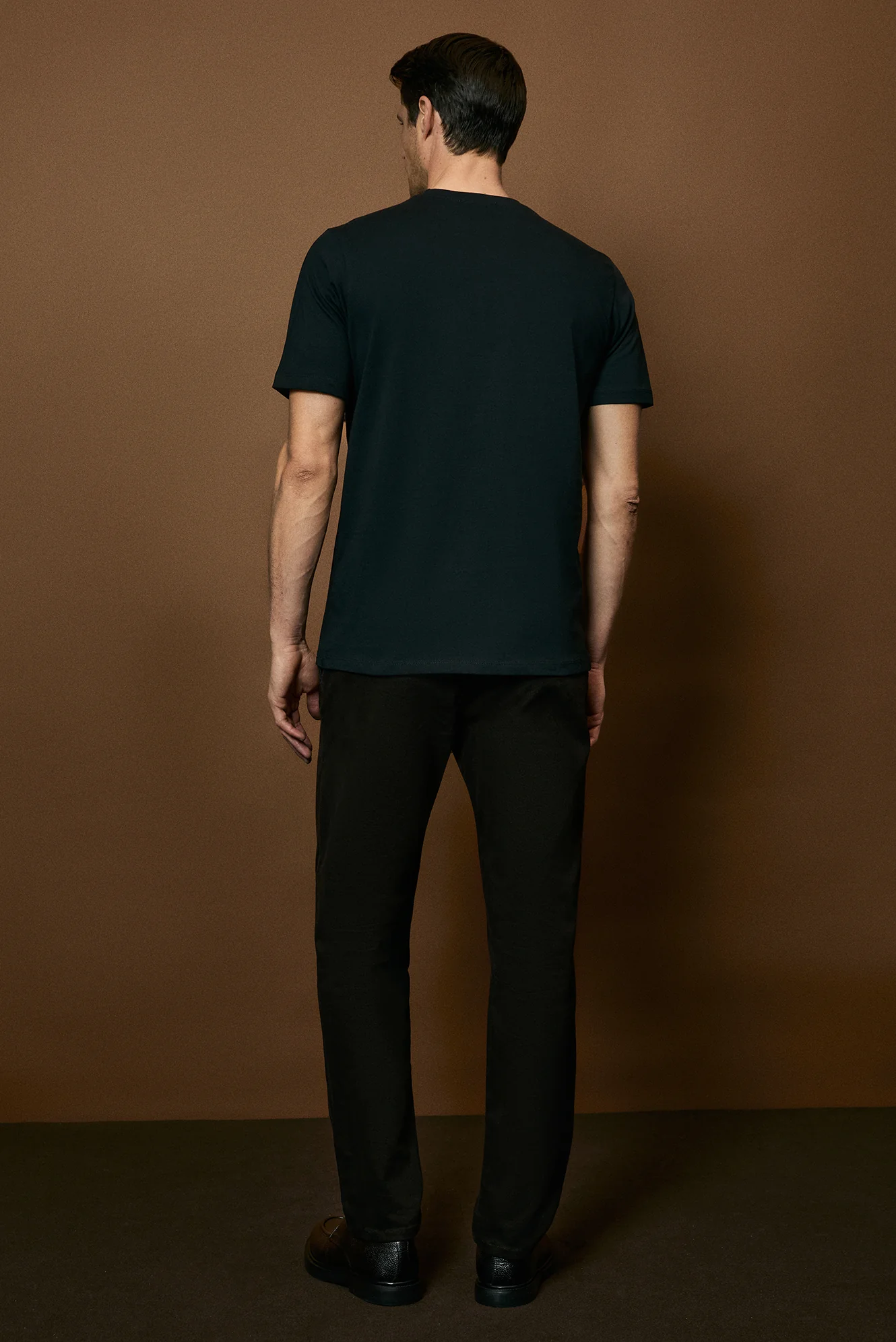 Siyah Bisiklet Yaka Regular Fit %100 Pamuk Süprem Basic Tişört - Image 5