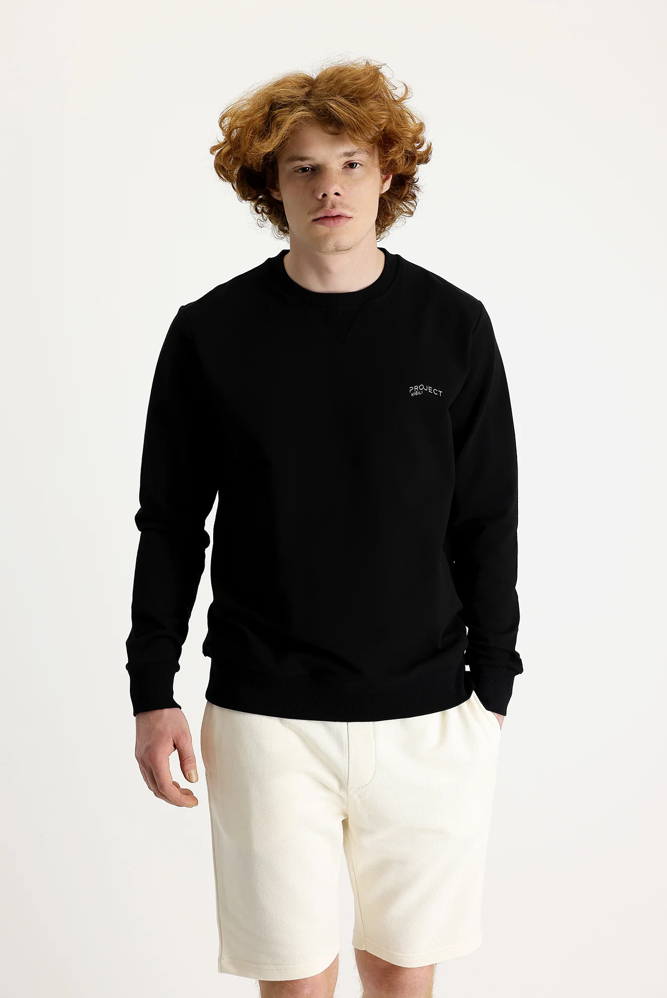 Siyah Bisiklet Yaka Slim Fit Dar Kesim Baskılı Sweatshirt