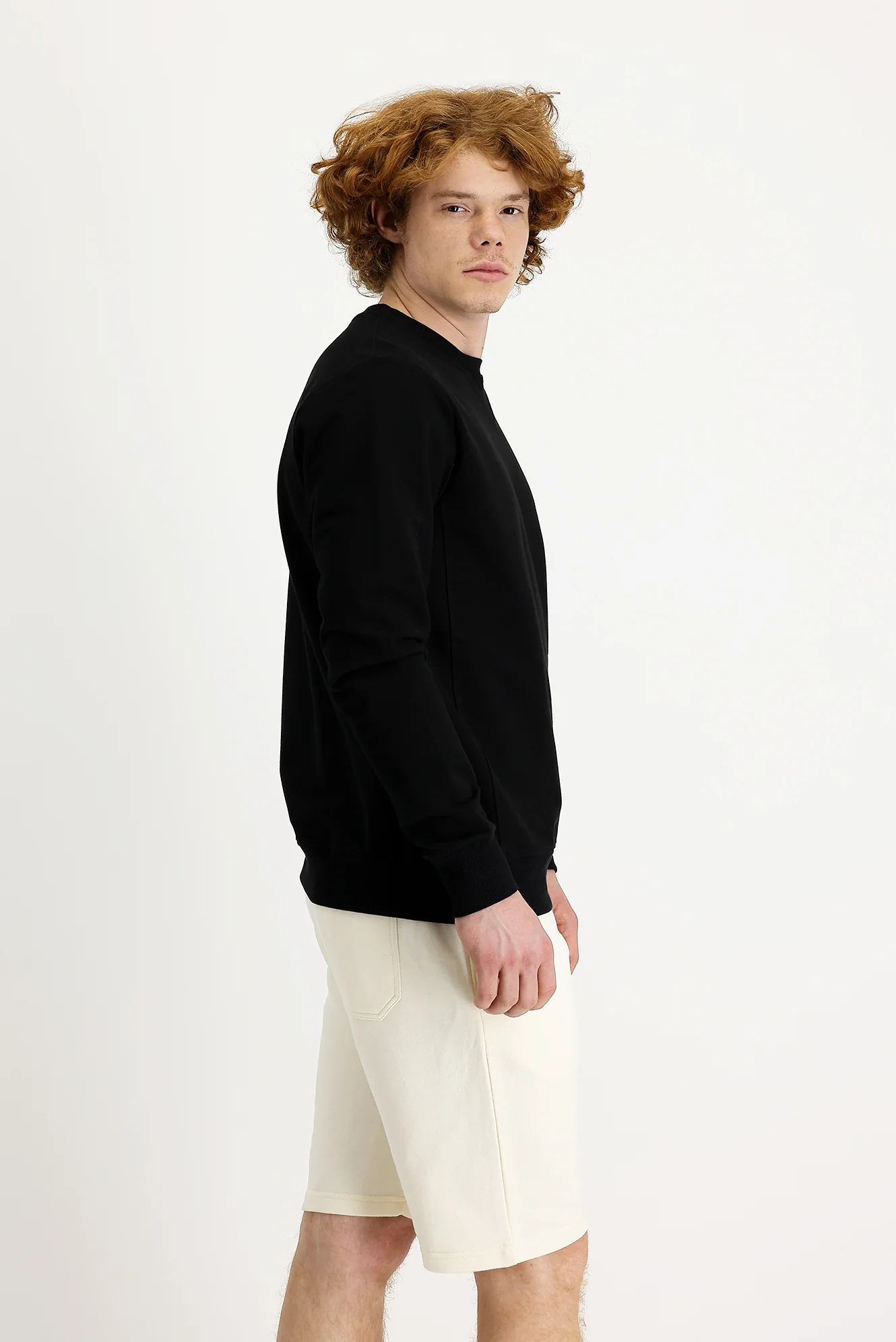 Siyah Bisiklet Yaka Slim Fit Dar Kesim Baskılı Sweatshirt - Image 2