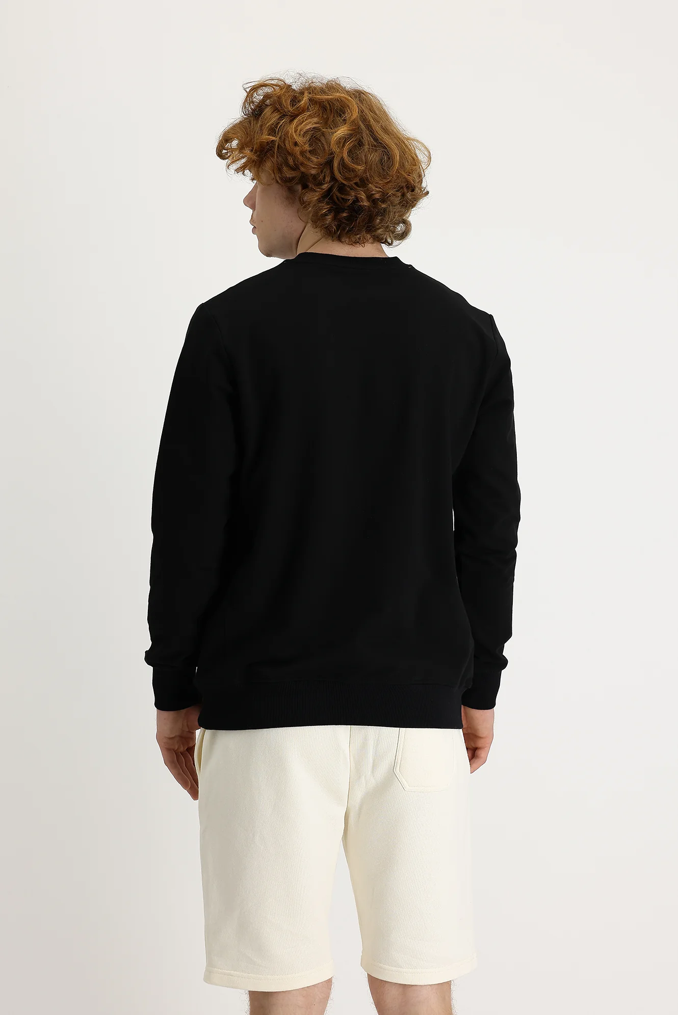 Siyah Bisiklet Yaka Slim Fit Dar Kesim Baskılı Sweatshirt - Image 3