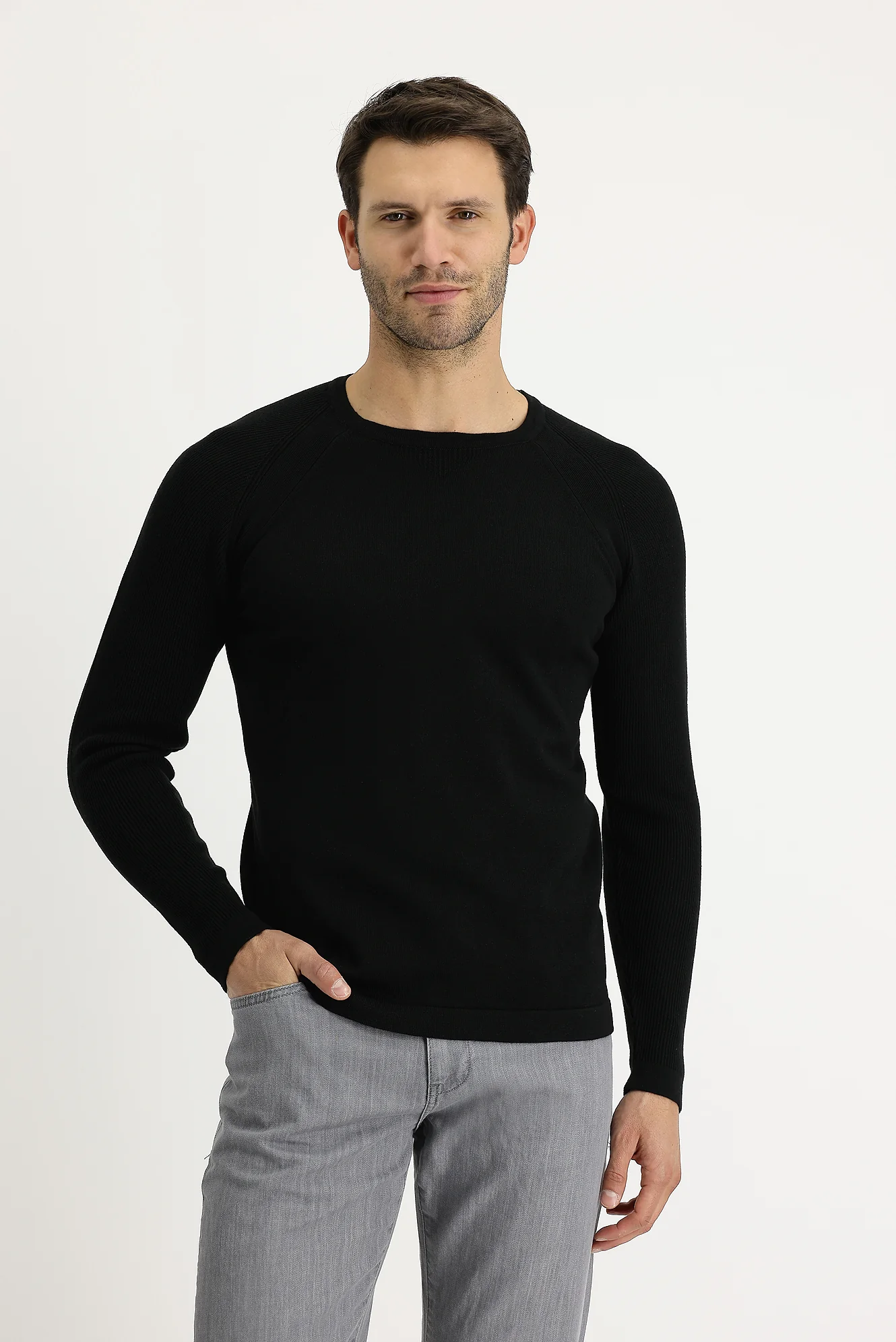 Siyah Bisiklet Yaka Slim Fit Desenli Pamuklu Triko Kazak