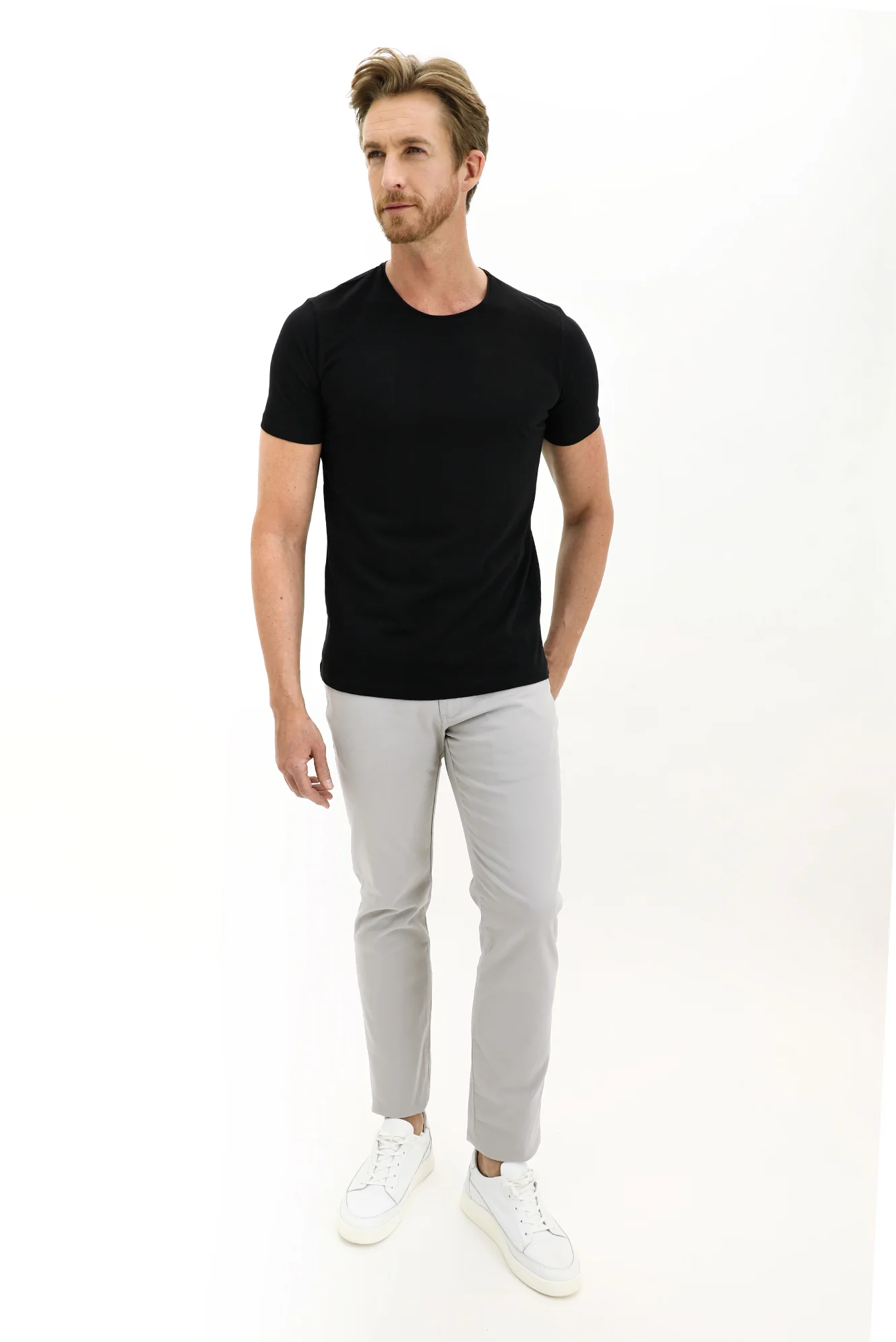 Siyah Bisiklet Yaka Slim Fit Dar Kesim Pamuk Tişört - Image 2