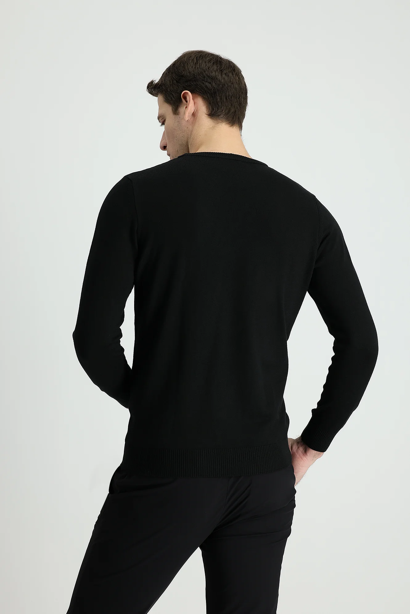 Siyah Bisiklet Yaka Slim Fit Dar Kesim Pamuklu Triko Kazak - Image 3