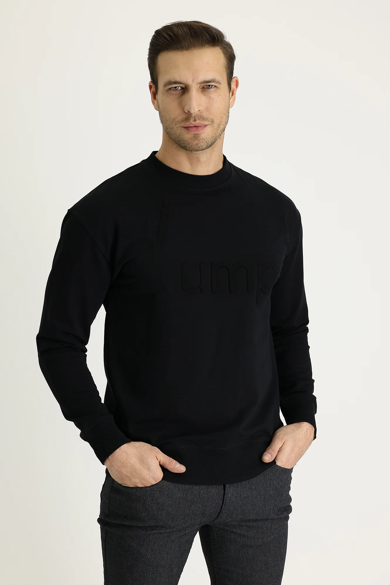 Siyah Bisiklet Yaka Slim Fit Dar Kesim Sweatshirt - Image 2