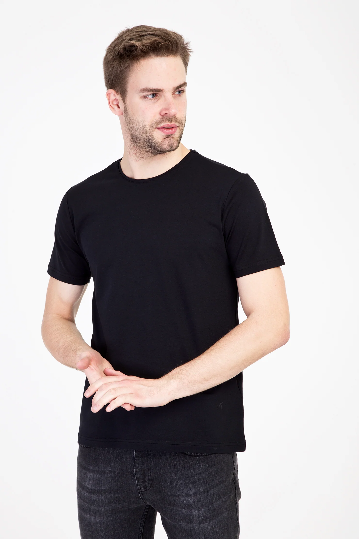 Siyah Bisiklet Yaka Slim Fit Dar Kesim Tişört - Image 2