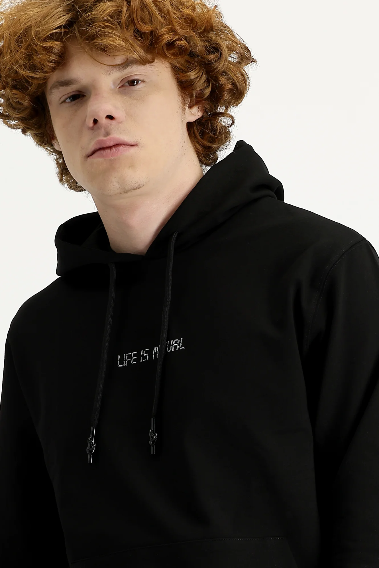 Siyah Regular Fit Kapüşonlu Nakışlı Pamuklu Sweatshirt