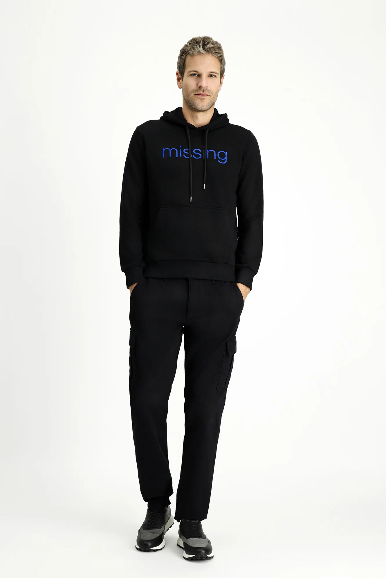 Siyah Kapüşonlu Slim Fit Dar Kesim Baskılı Pamuklu Sweatshirt - Image 2