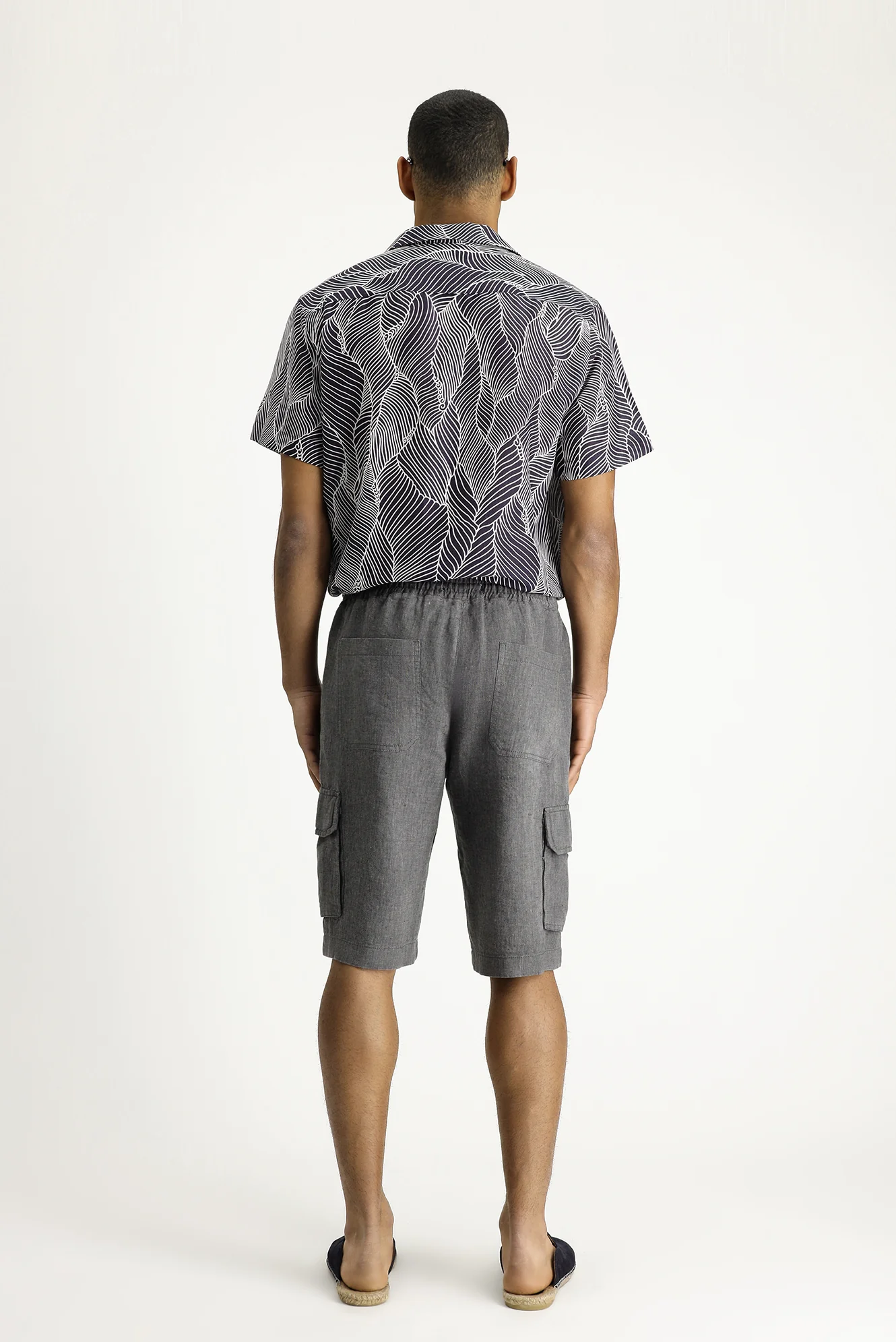 Siyah Regular Fit Standart Kesim Keten Bermuda Şort - Image 5