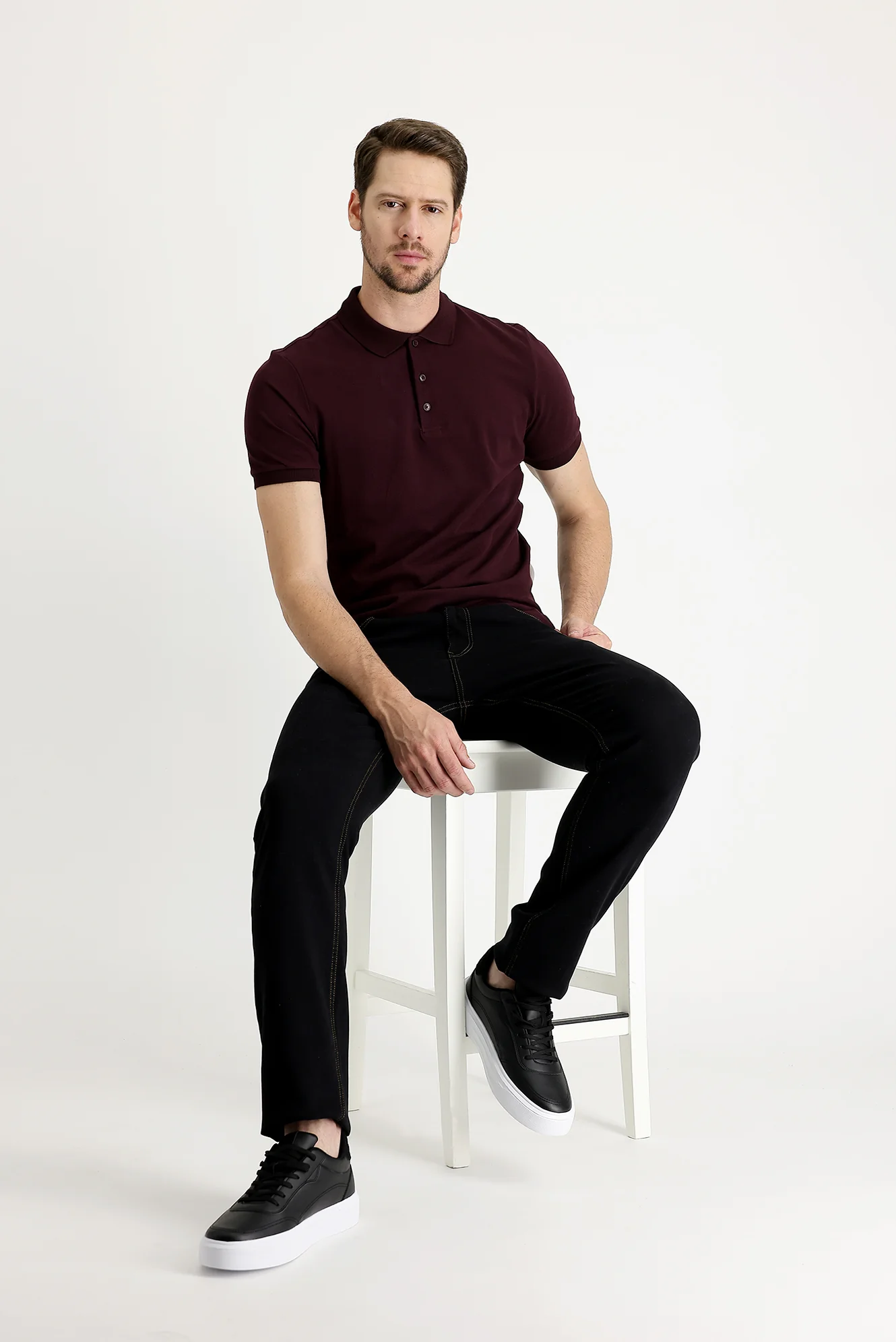 Siyah Regular Fit Standart Kesim Likralı Denim Pantolon