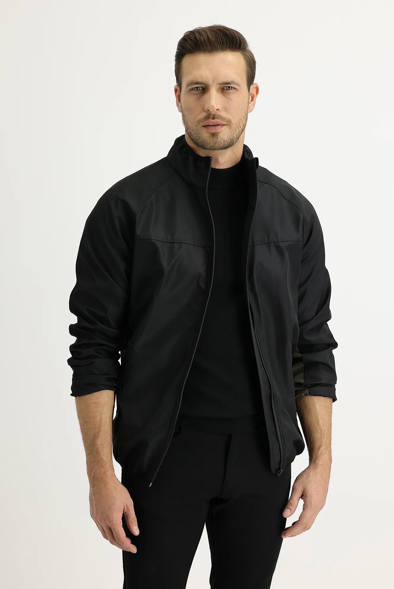 Siyah Outdoor Softshell Mont