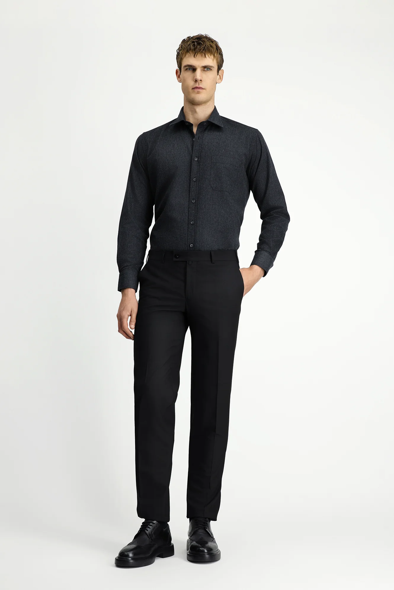Siyah 7 Drop Slim Fit Dar Kesim Likralı Klasik Kumaş Pantolon - Image 2