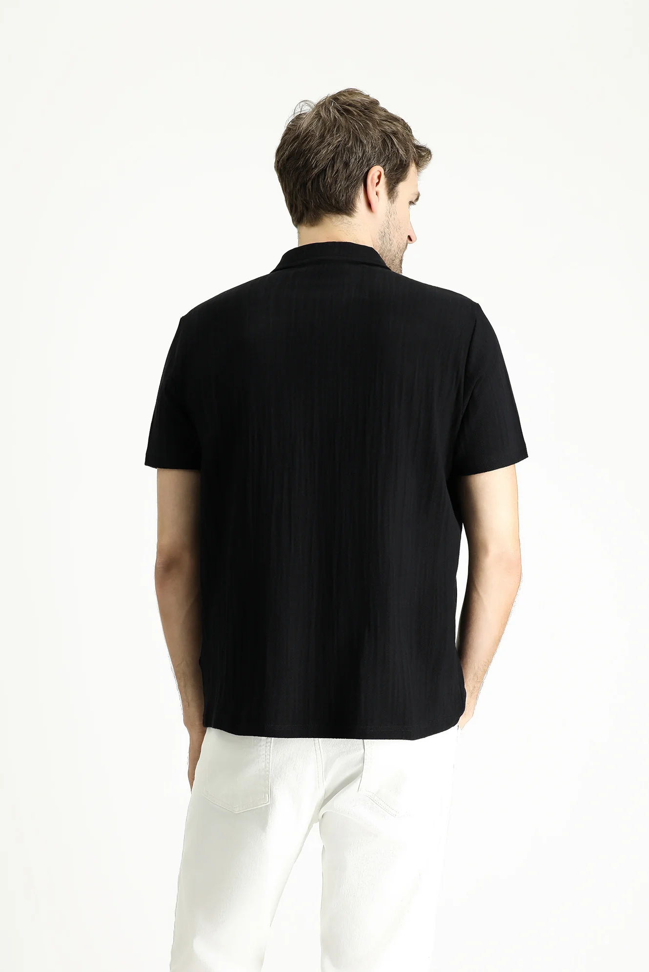 Siyah Polo Yaka Regular Fit Desenli Pamuk Tişört - Image 4
