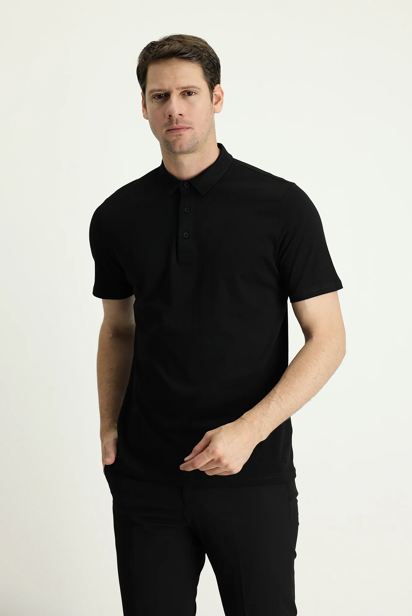 Siyah Polo Yaka Regular Fit Nakışlı Süprem Pamuk Tişört - Image 2