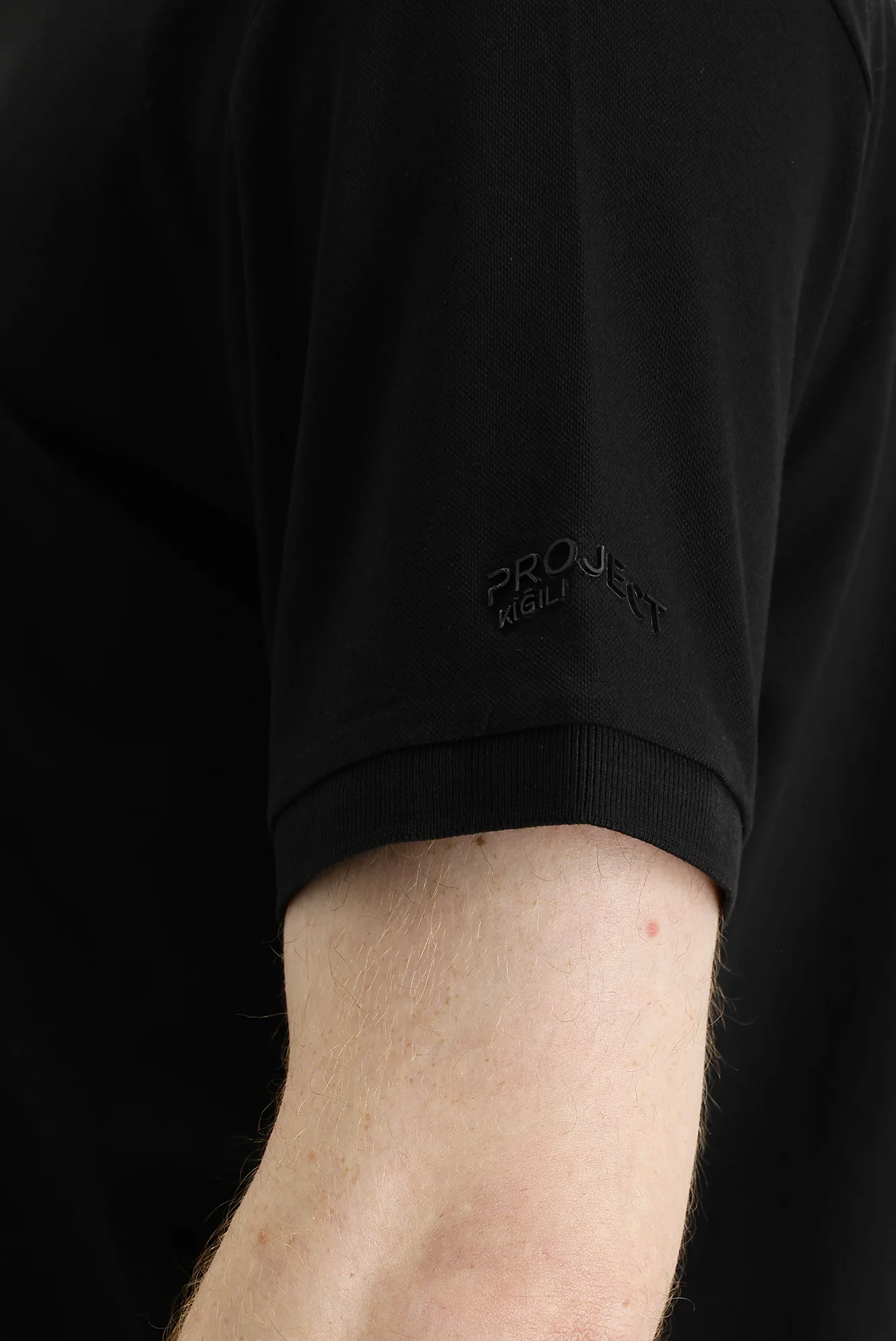 Siyah Polo Yaka Slim Fit Dar Kesim Baskılı Tişört - Image 3