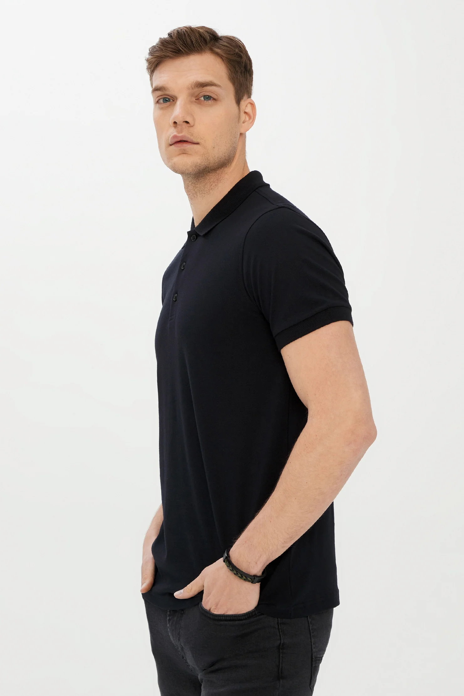 Siyah Polo Yaka Slim Fit Dar Kesim Pamuk Tişört - Image 2