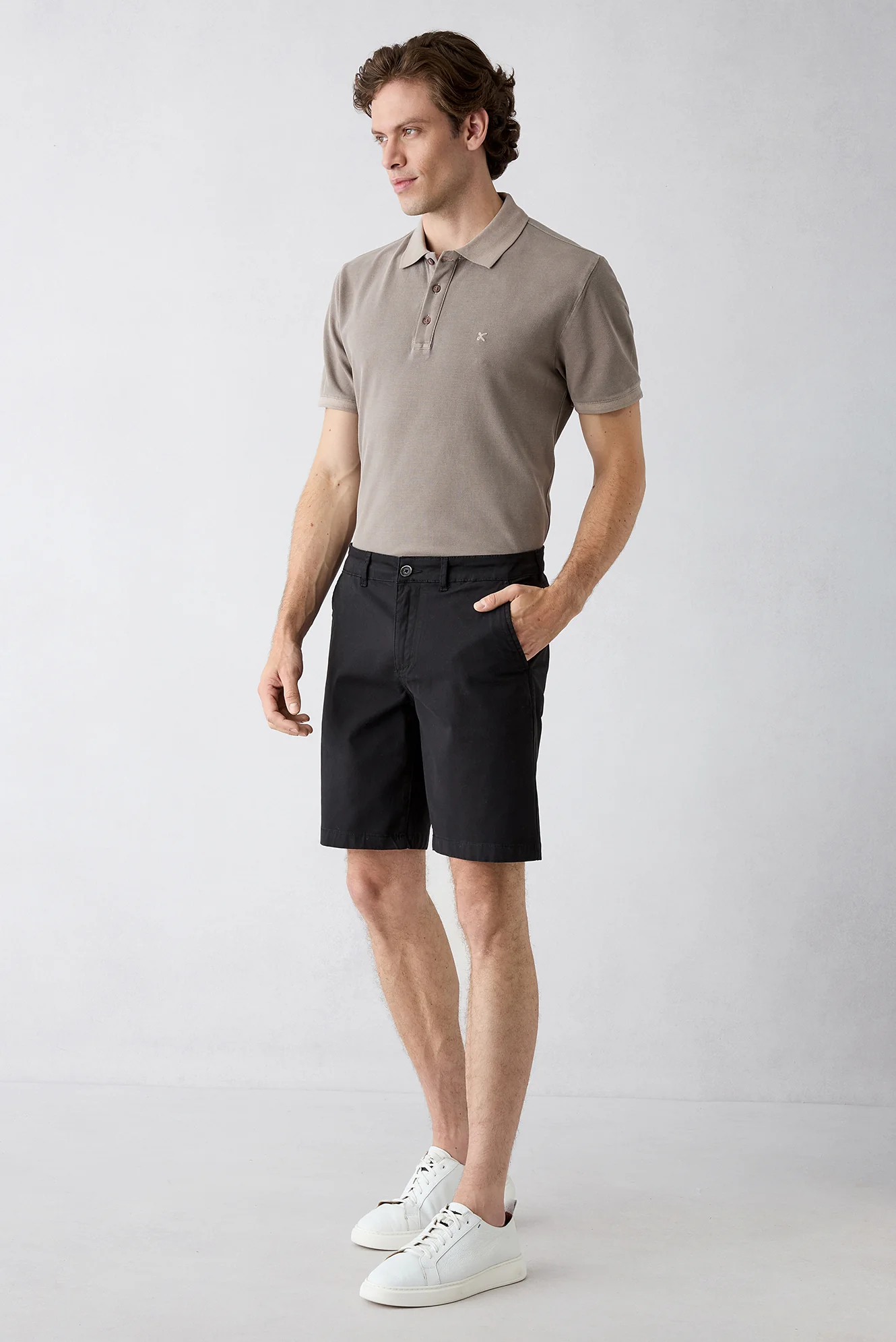 Siyah Regular Fit Standart Kesim Yan Cepli Pamuklu Bermuda Şort - Image 3