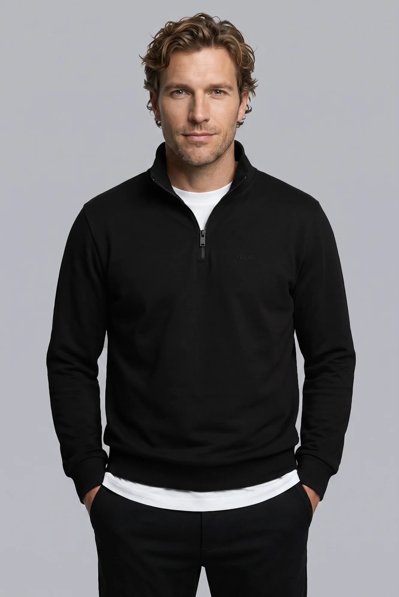 Siyah Yarım Balıkçı Yaka Regular Fit Pamuklu Mevsimlik Nakışlı 2 İplik Fermuarlı Sweatshirt - Image 2