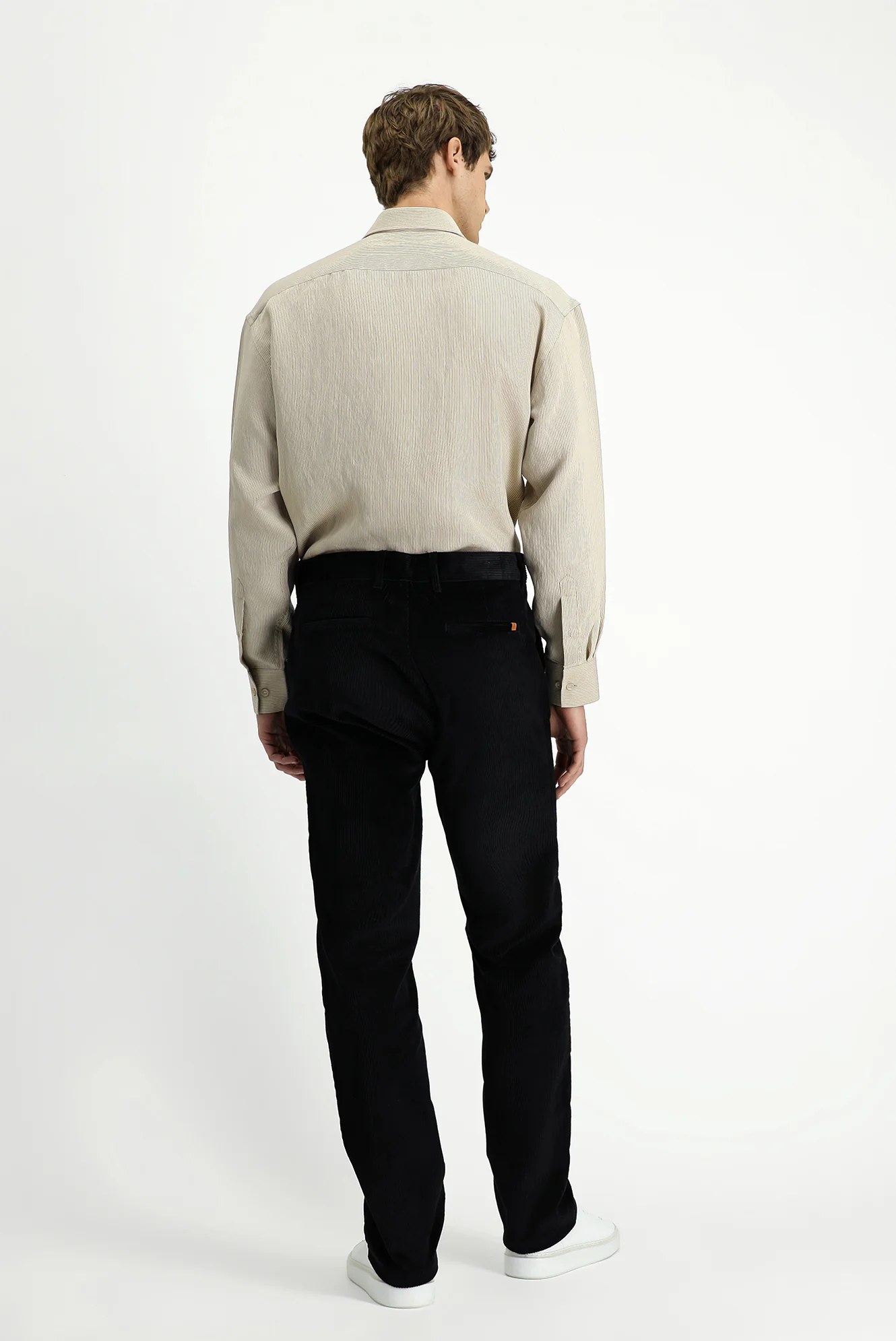 Siyah Relaxed Fit Rahat Kesim Likralı Kadife Pantolon - Image 4