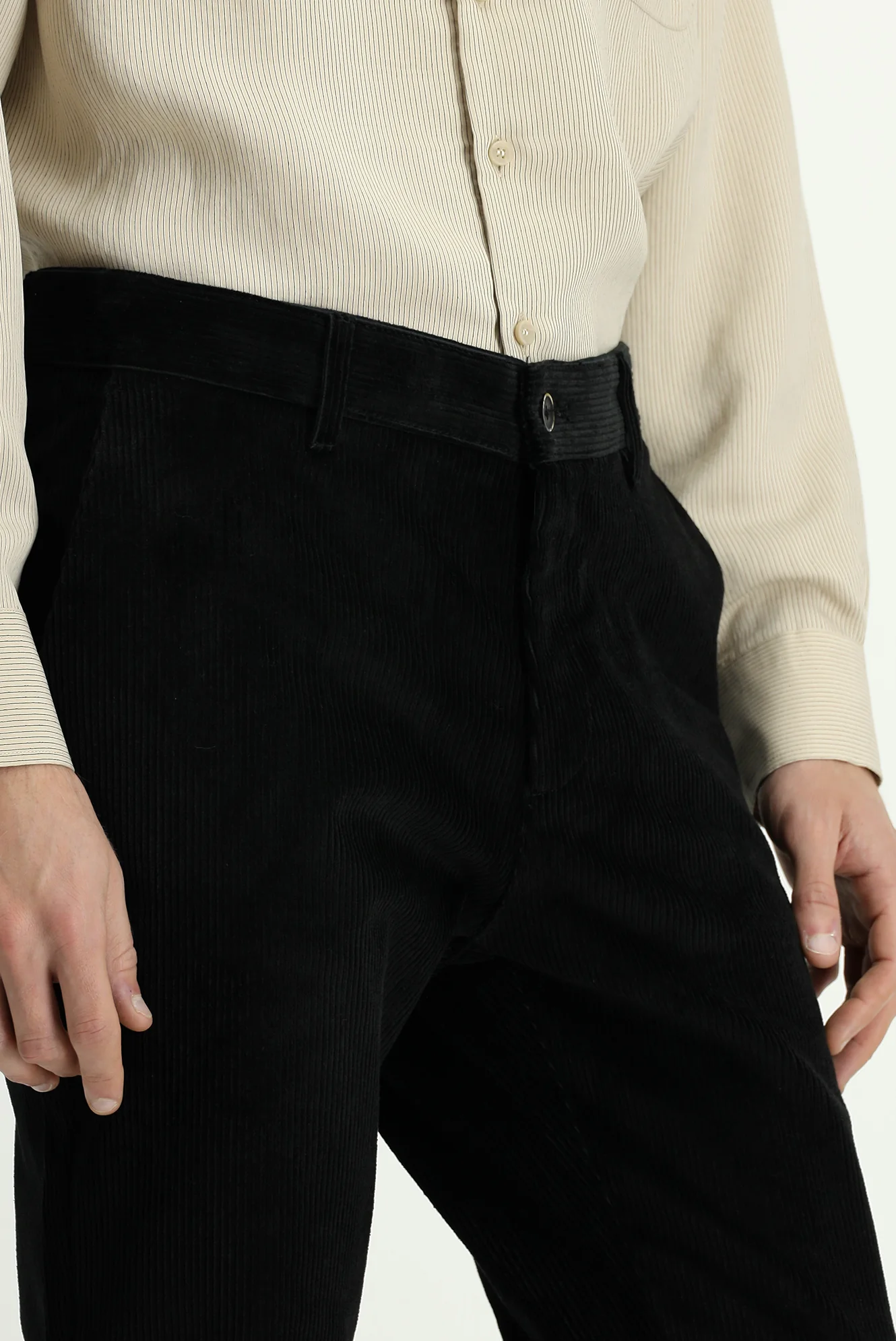 Siyah Relaxed Fit Rahat Kesim Likralı Kadife Pantolon - Image 5