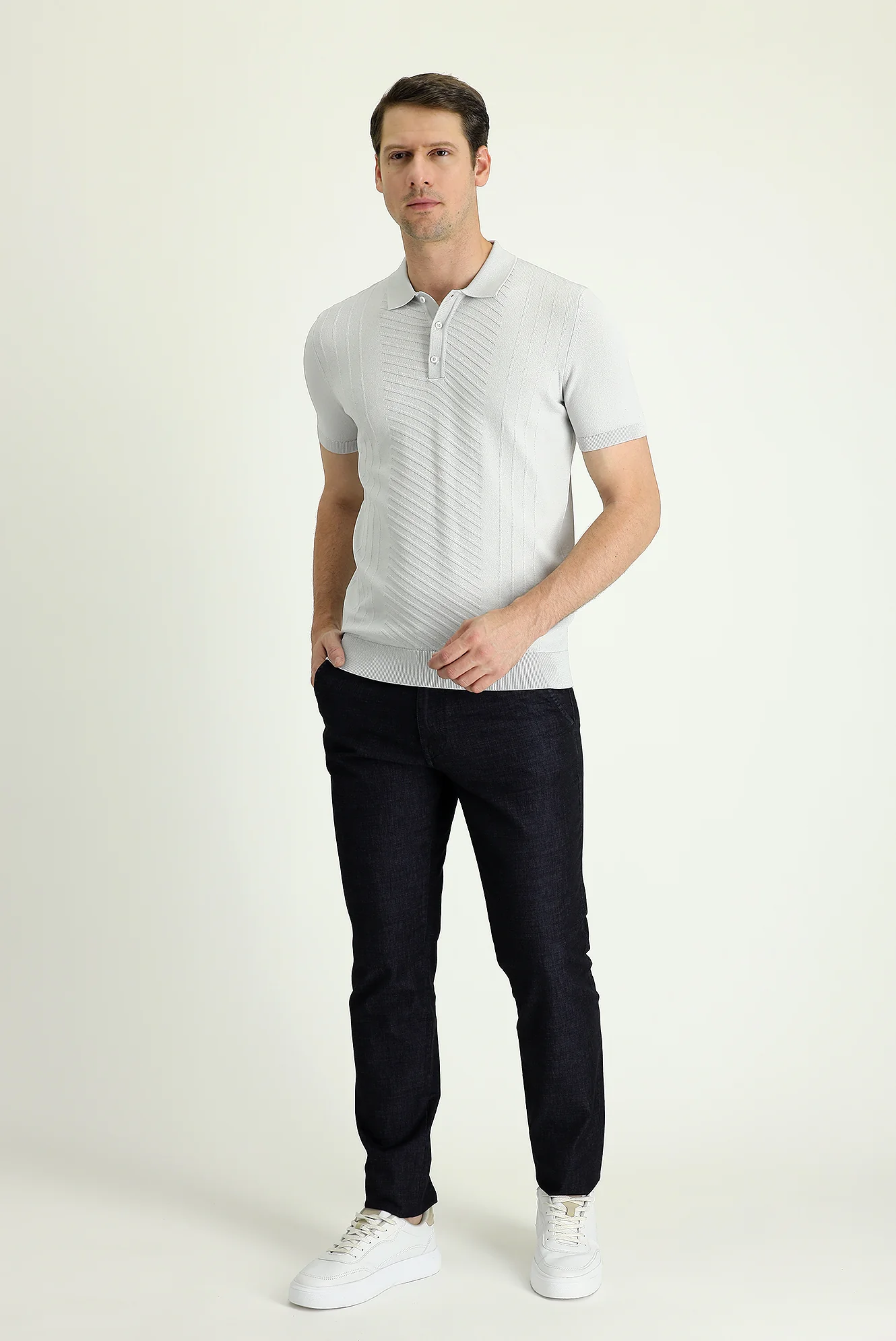 Siyah Regular Fit Standart Kesim Likralı Denim Look Pantolon