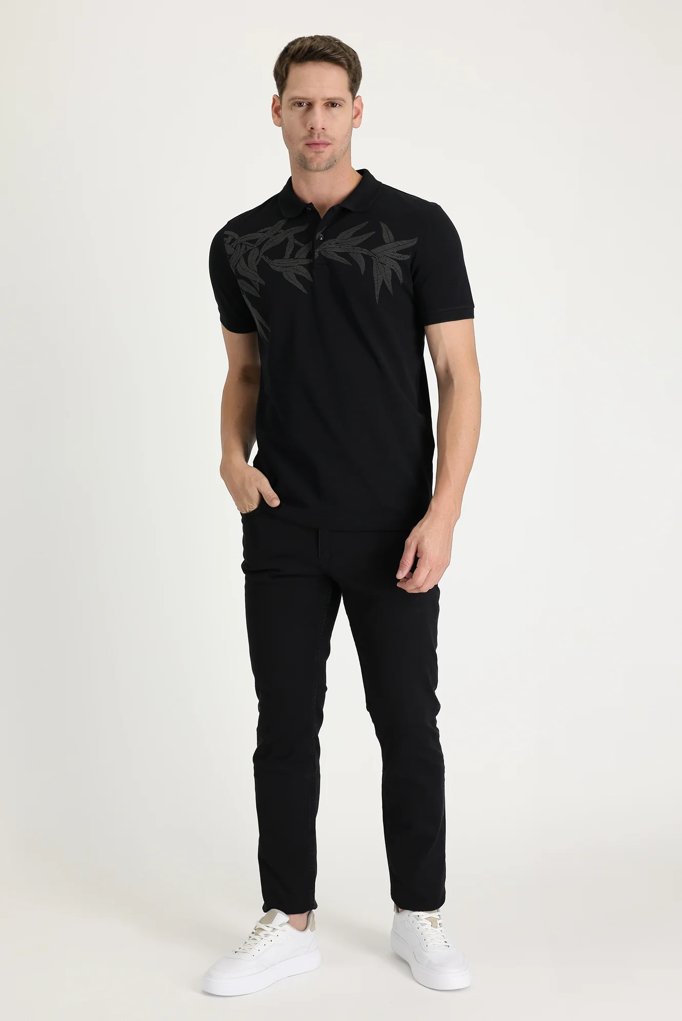 Siyah Regular Fit Standart Kesim Likralı Denim Pantolon