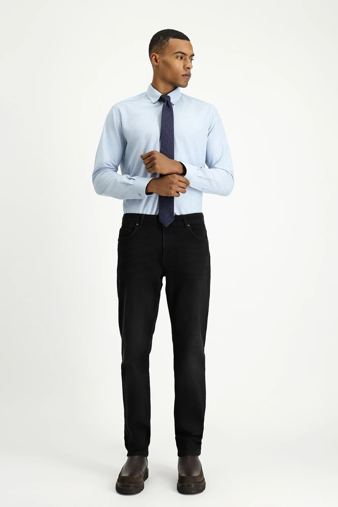 Siyah Regular Fit Standart Kesim Likralı Denim Pantolon