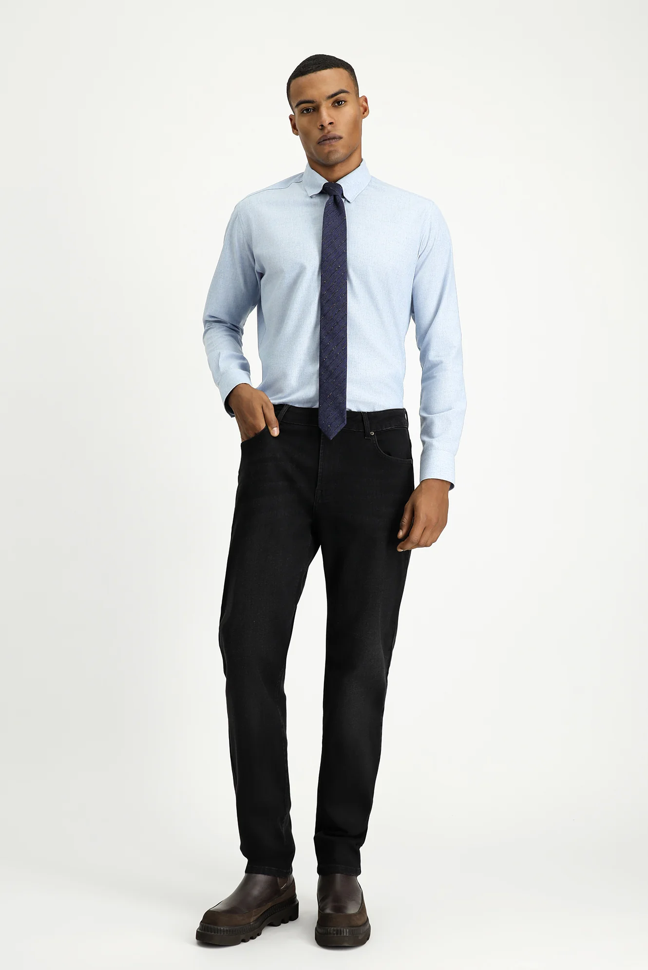 Siyah Regular Fit Standart Kesim Likralı Denim Pantolon - Image 2