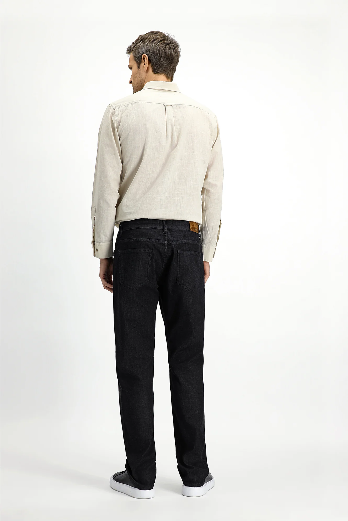 Siyah Regular Fit Standart Kesim Likralı Denim Pantolon - Image 4