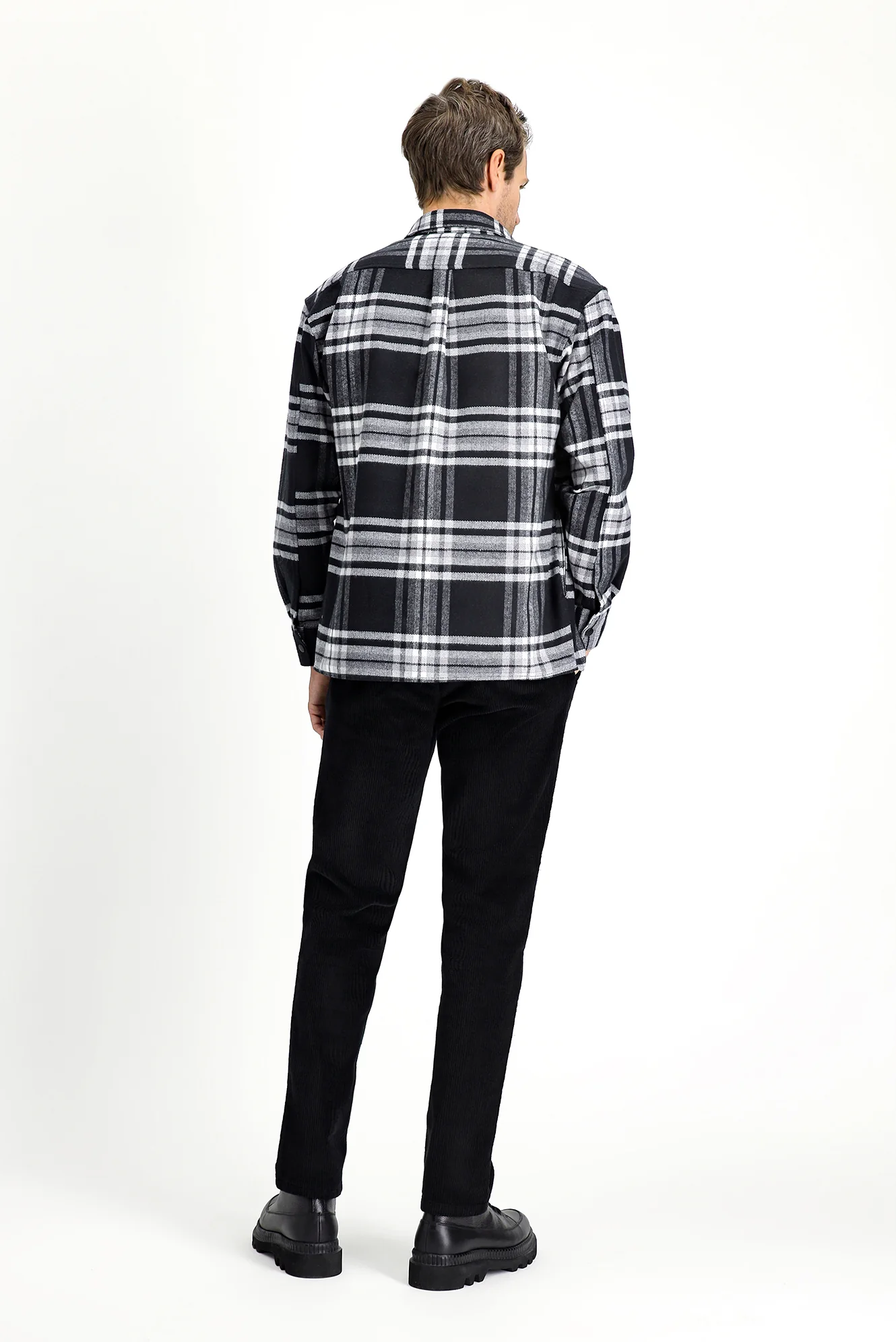 Siyah Regular Fit Standart Kesim Pamuk Kadife Pantolon - Image 5