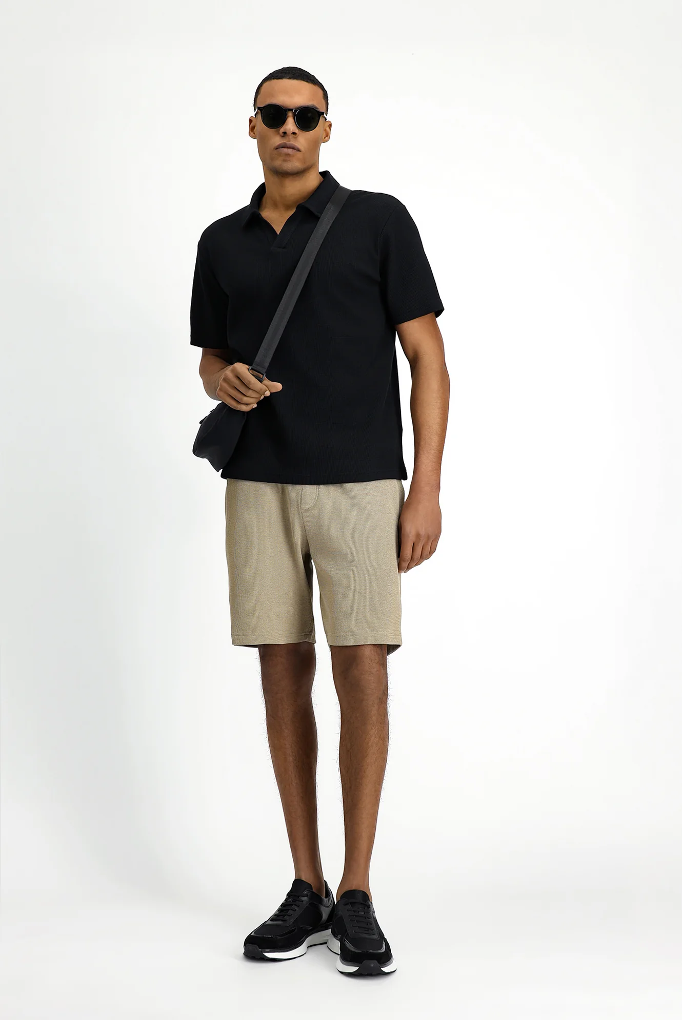 Siyah Regular Fit Pamuklu Polo Yaka Tişört - Image 4