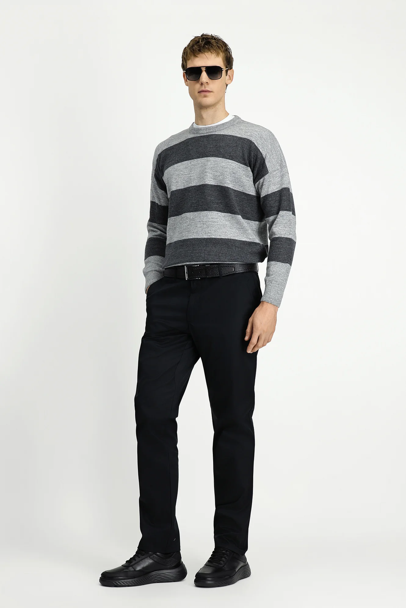 Siyah Relaxed Fit Rahat Kesim Likralı Kanvas / Chino Pantolon